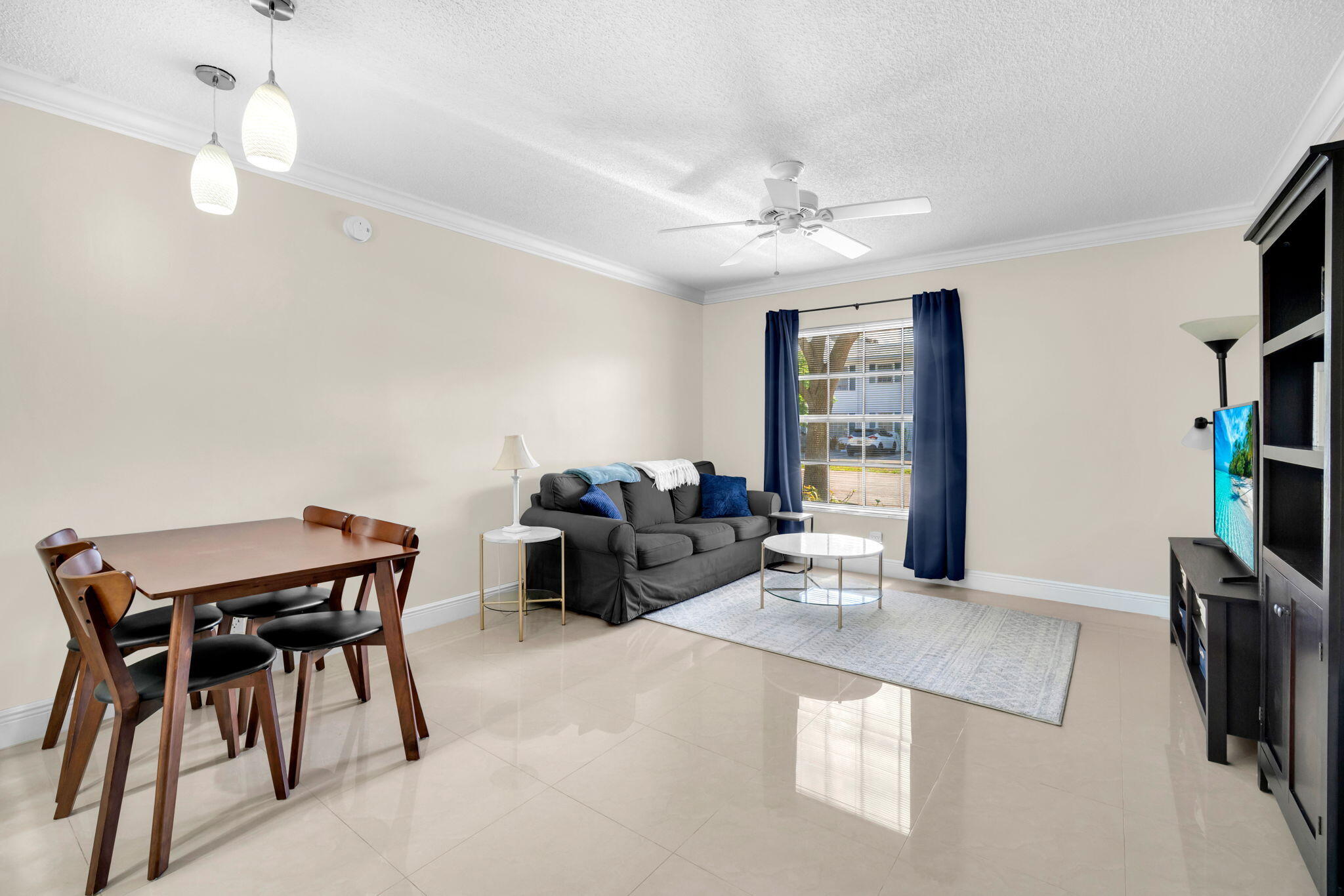 IMPERIAL POINT COLONNADES CONDO - Residential
