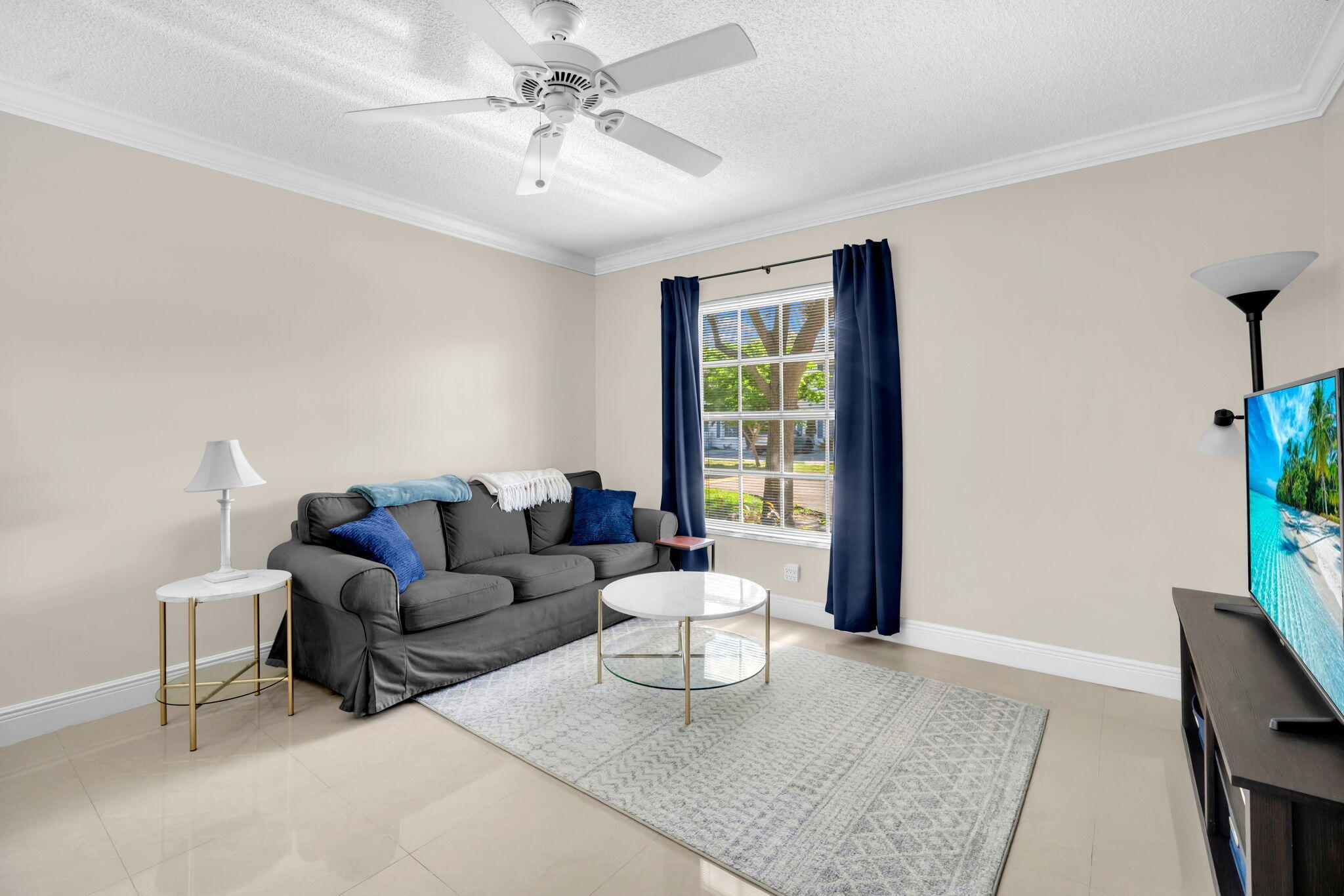 IMPERIAL POINT COLONNADES CONDO - Residential