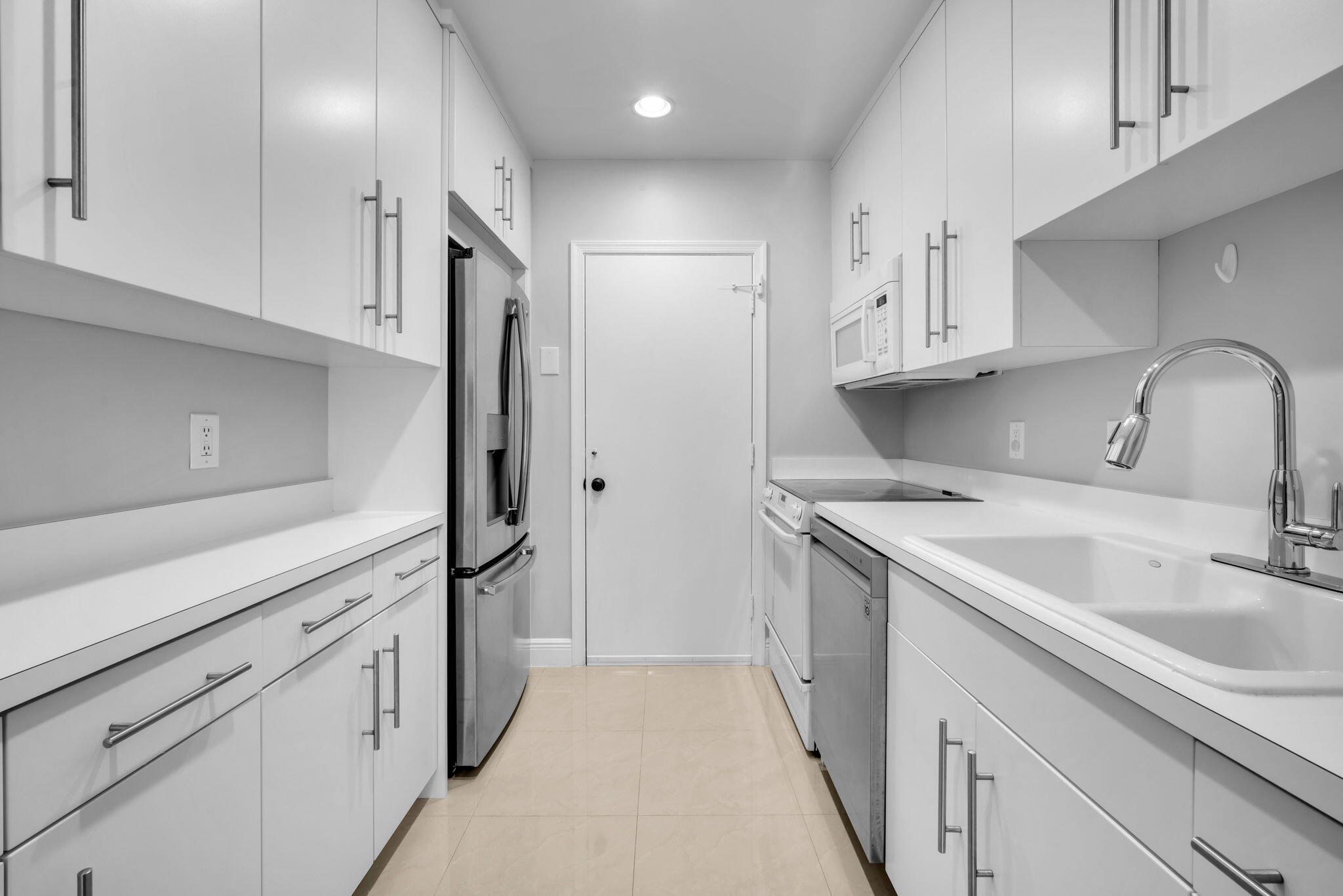 IMPERIAL POINT COLONNADES CONDO - Residential