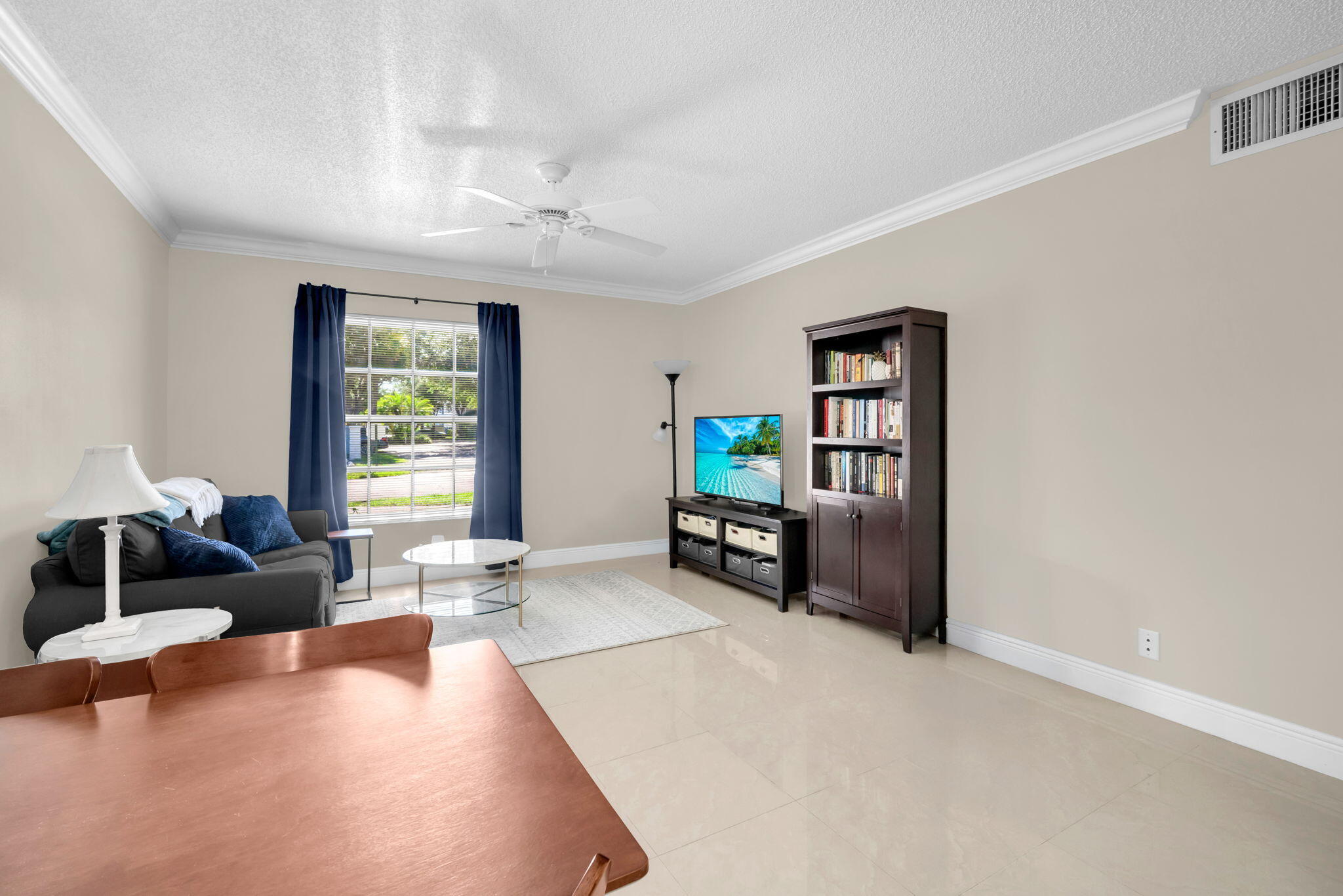 IMPERIAL POINT COLONNADES CONDO - Residential