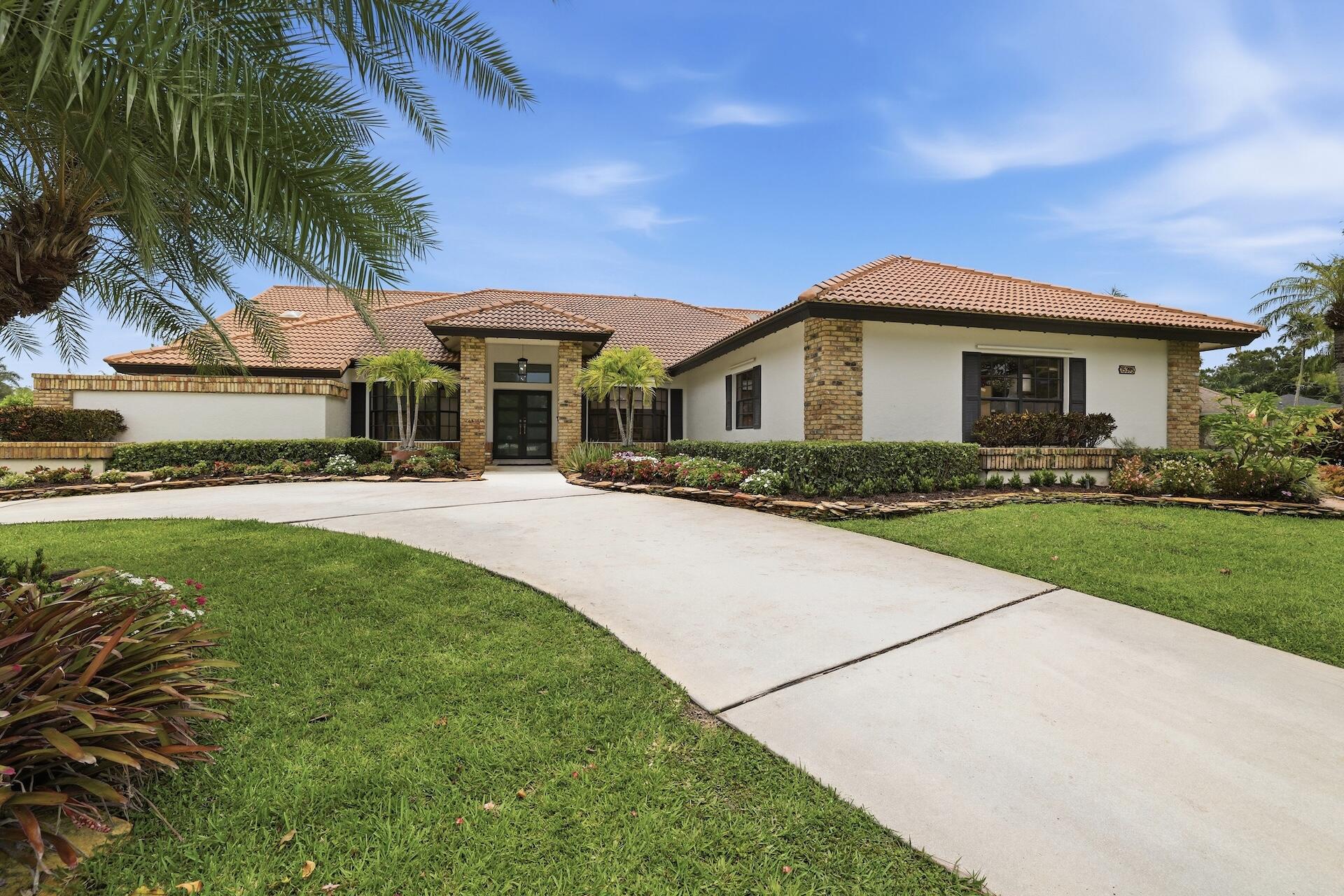 MEADOW WOOD OF THE LANDINGS AT WELLINGTO - Residential