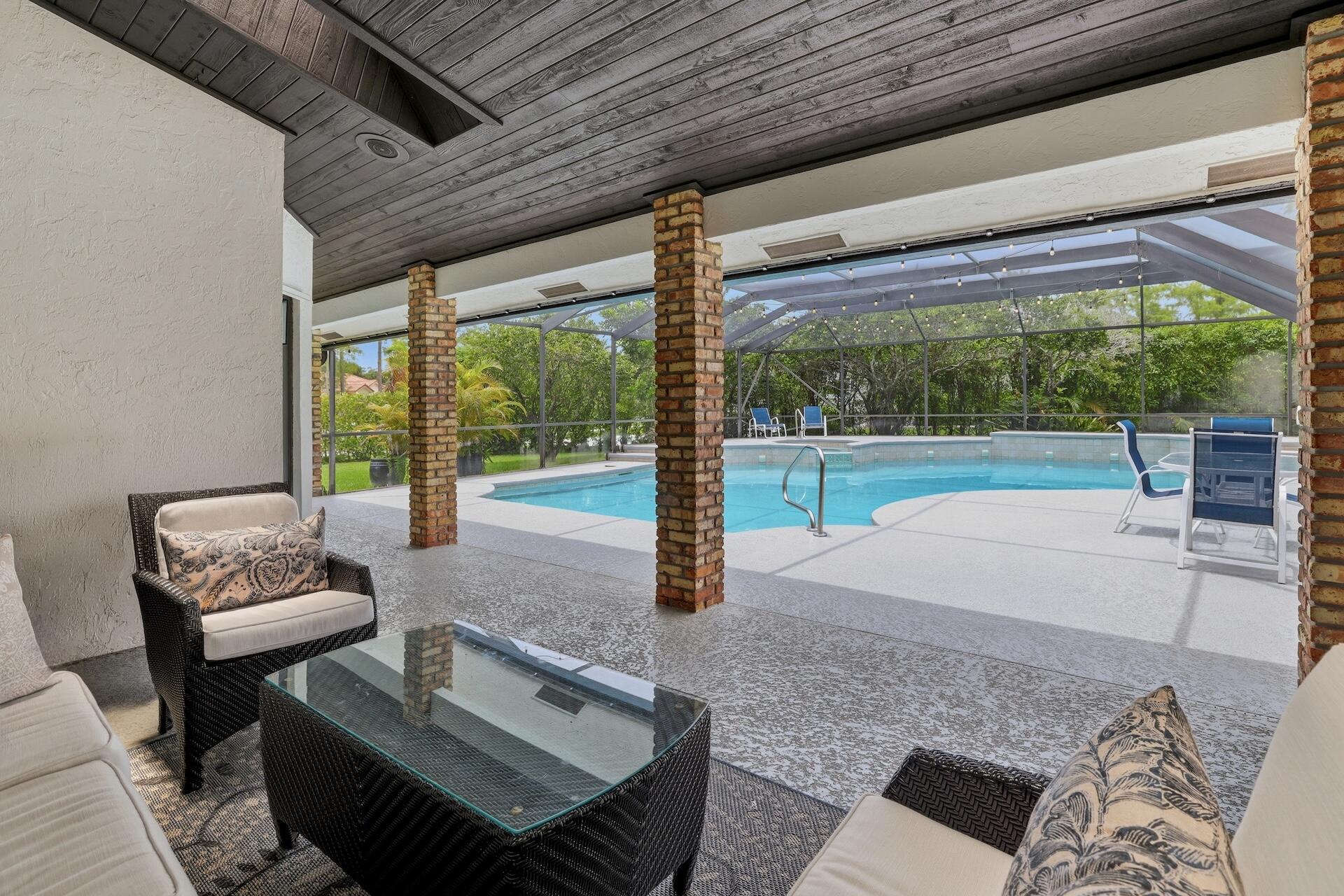 MEADOW WOOD OF THE LANDINGS AT WELLINGTO - Residential