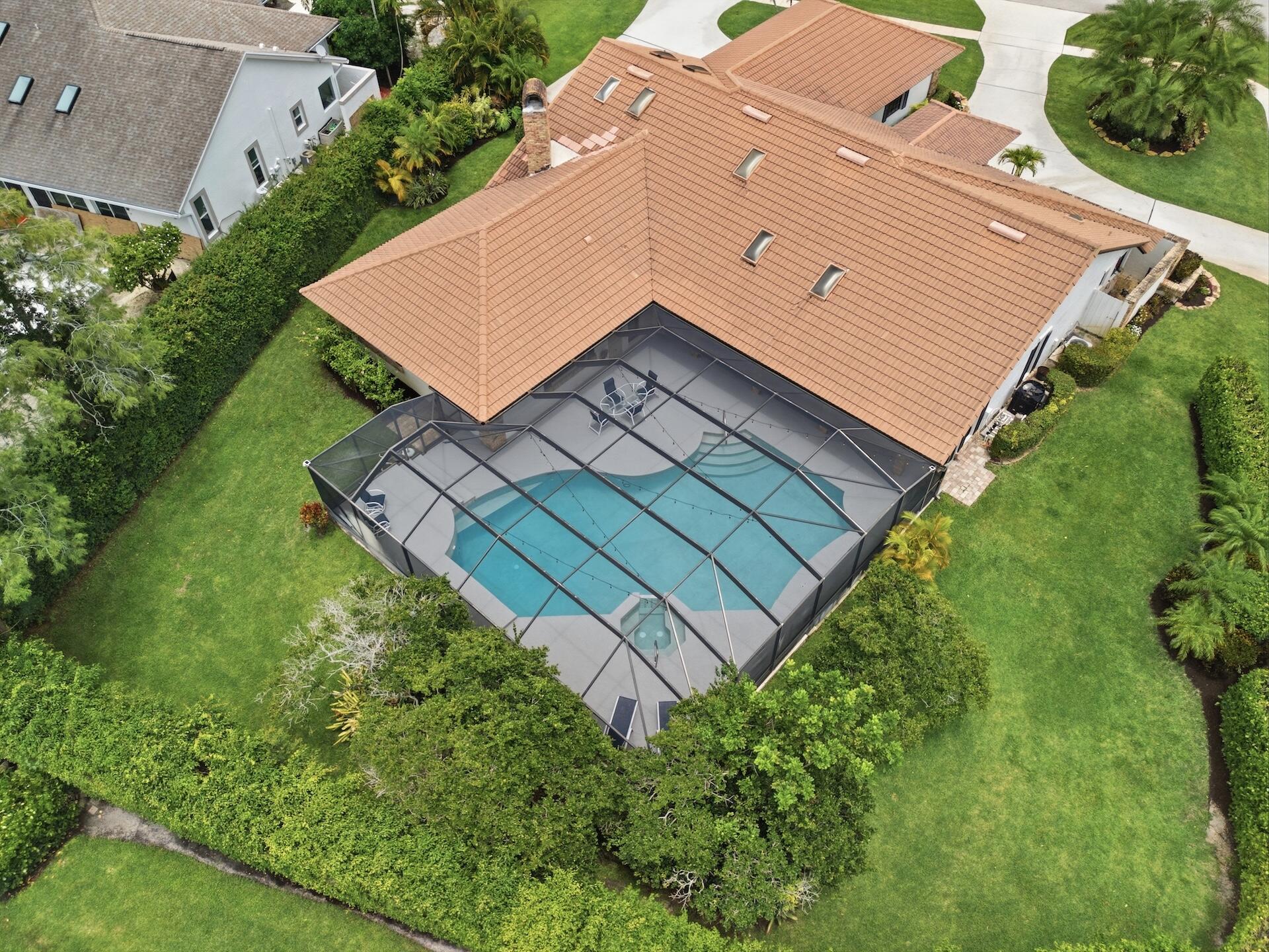 MEADOW WOOD OF THE LANDINGS AT WELLINGTO - Residential