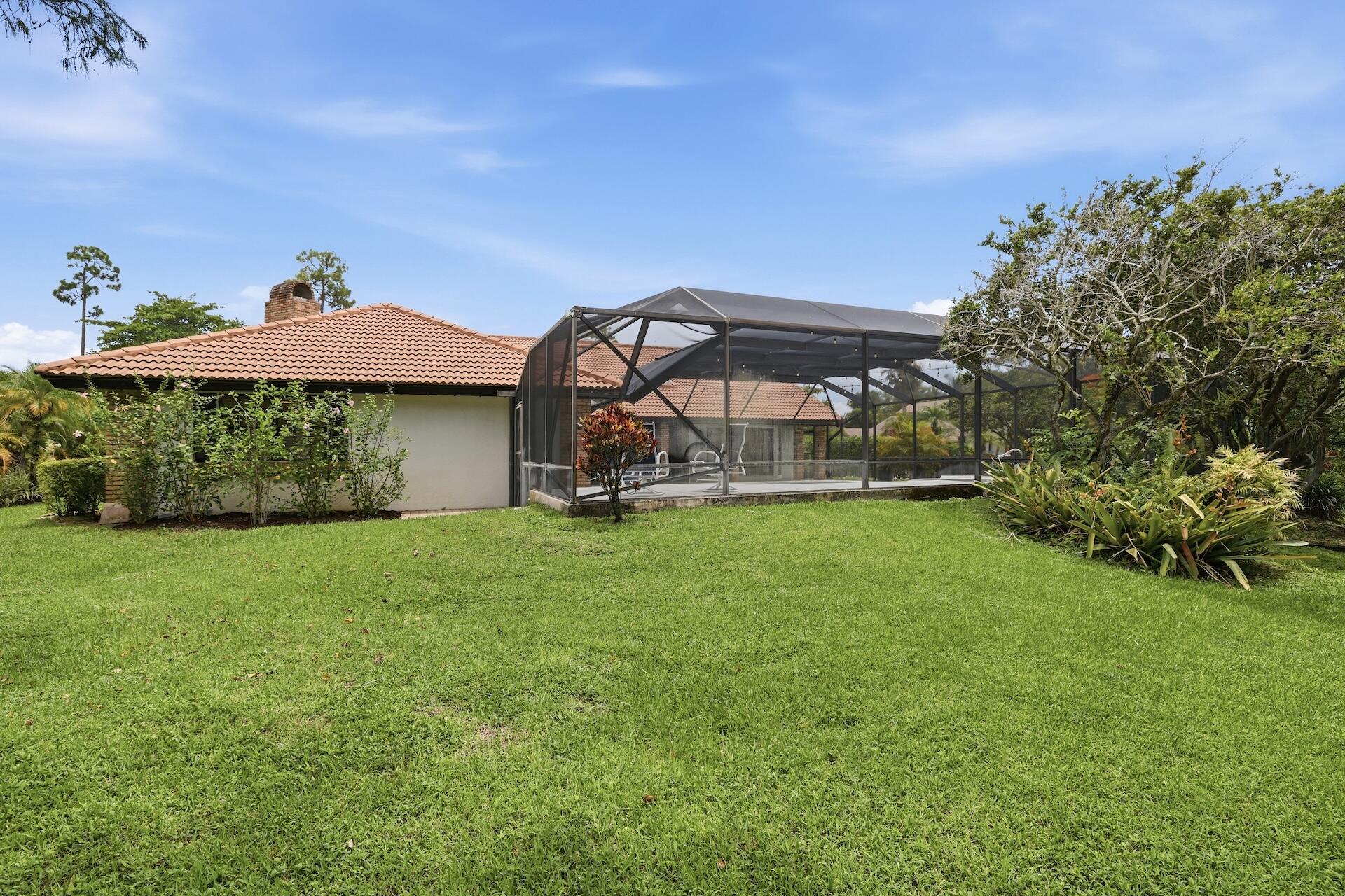 MEADOW WOOD OF THE LANDINGS AT WELLINGTO - Residential