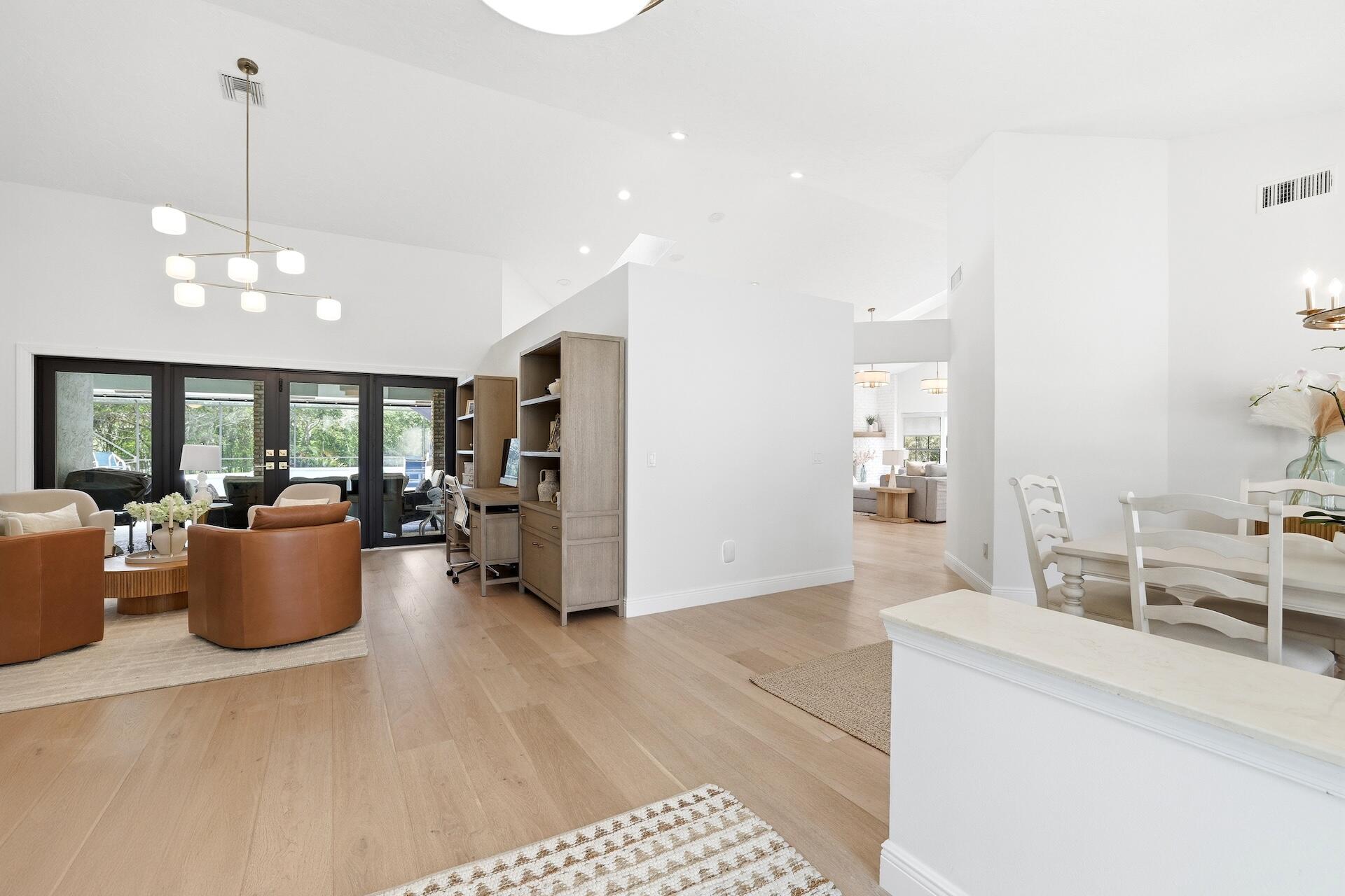 MEADOW WOOD OF THE LANDINGS AT WELLINGTO - Residential