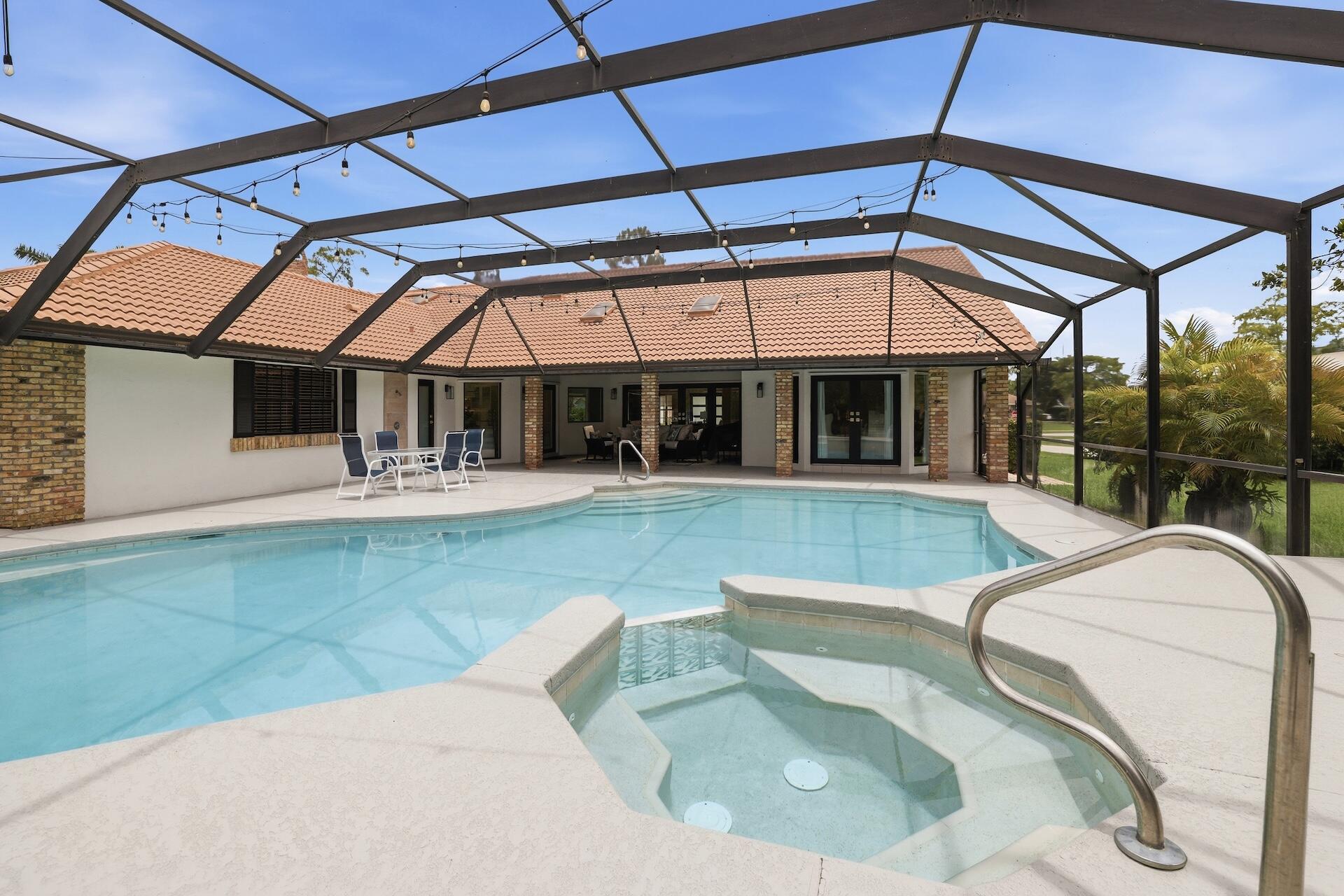MEADOW WOOD OF THE LANDINGS AT WELLINGTO - Residential