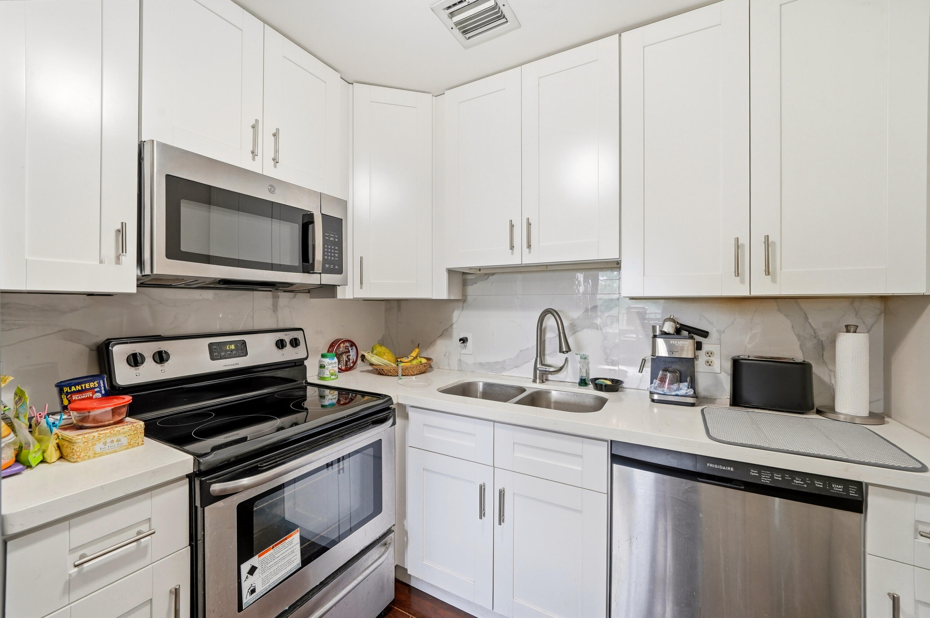 IVANHOE WEST AT CENTURY VILLAGE - Residential