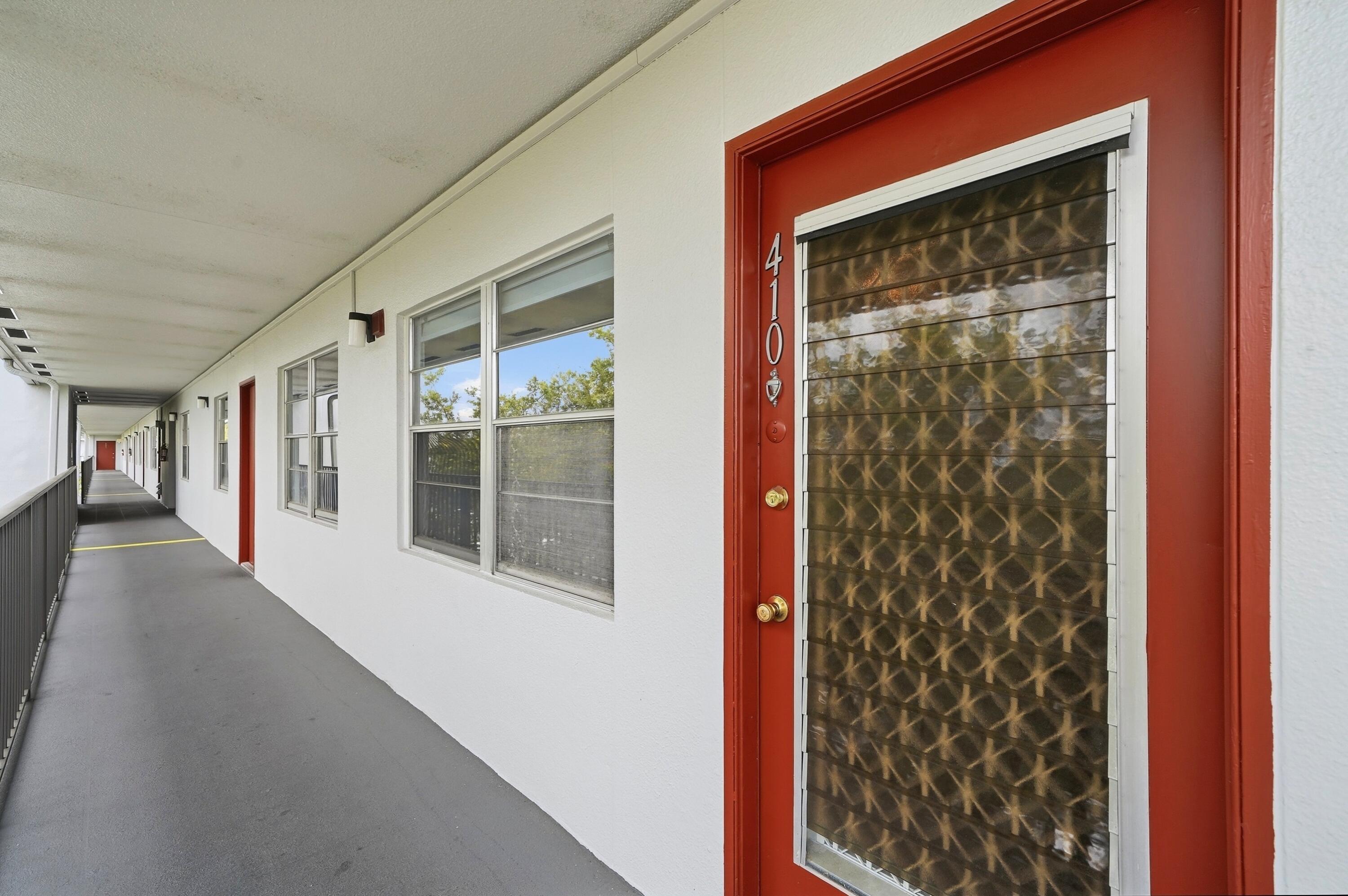 IVANHOE WEST AT CENTURY VILLAGE - Residential
