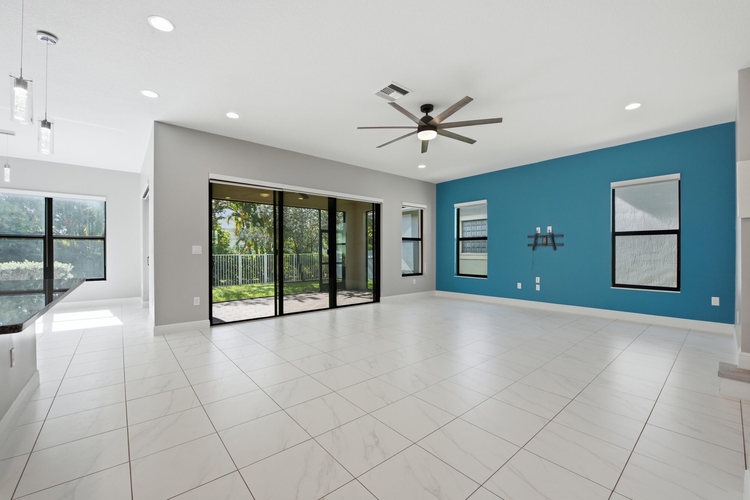 CORAL LAGO - Residential