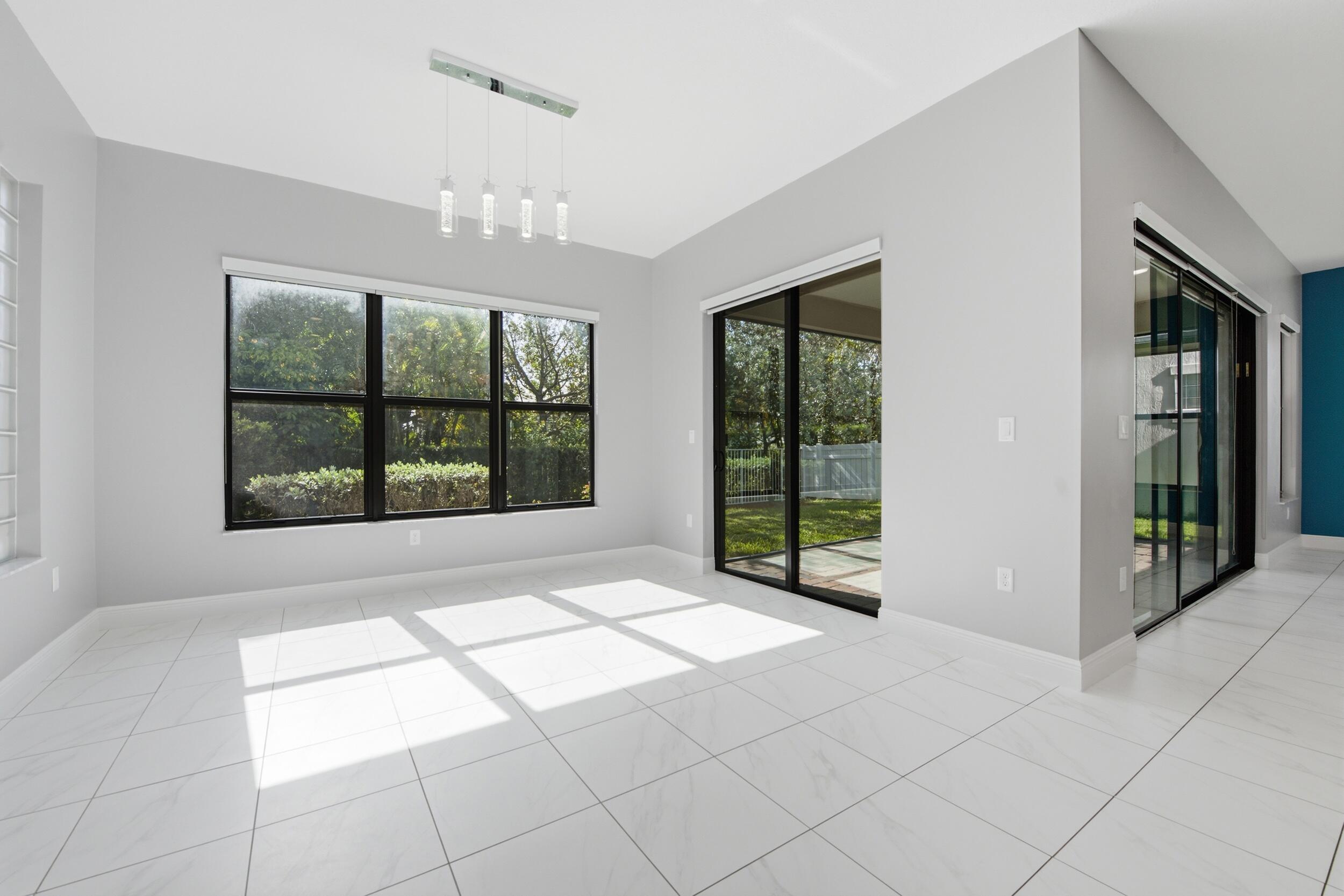 CORAL LAGO - Residential