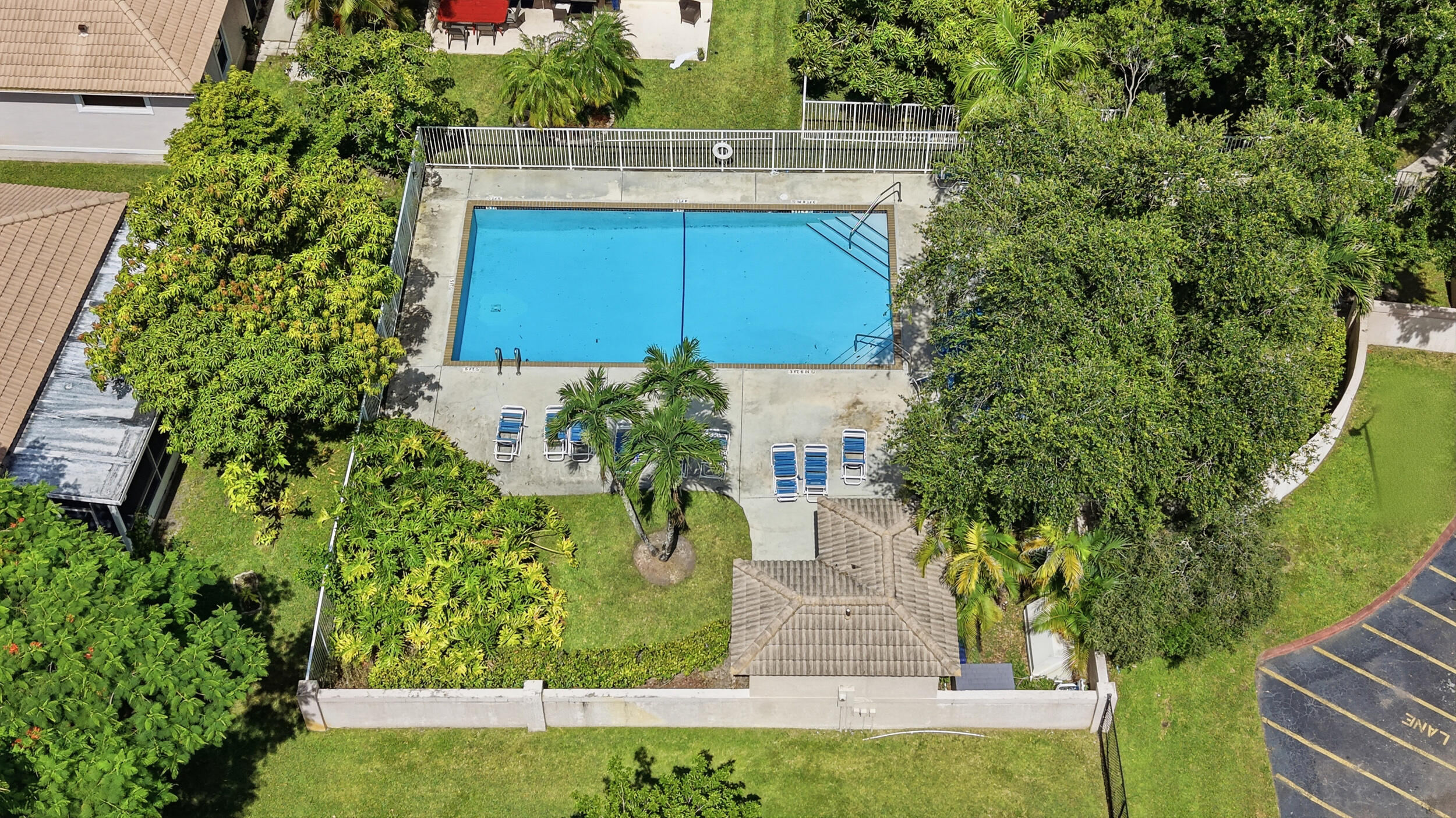 CORAL LAGO - Residential