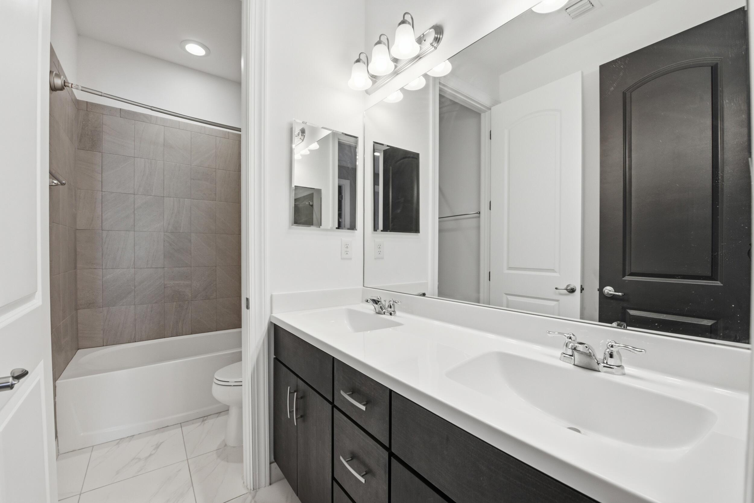 CORAL LAGO - Residential