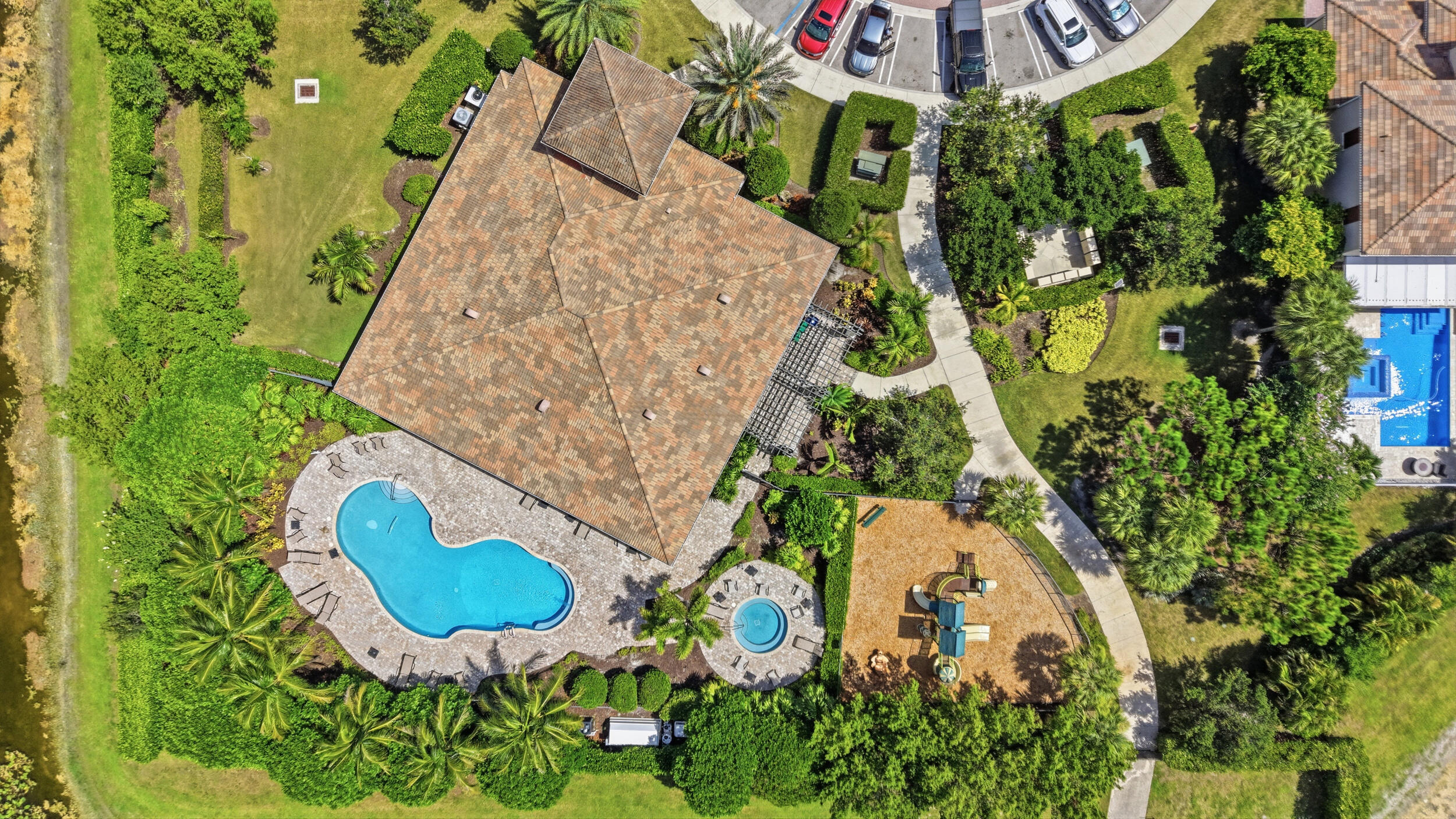 CORAL LAGO - Residential