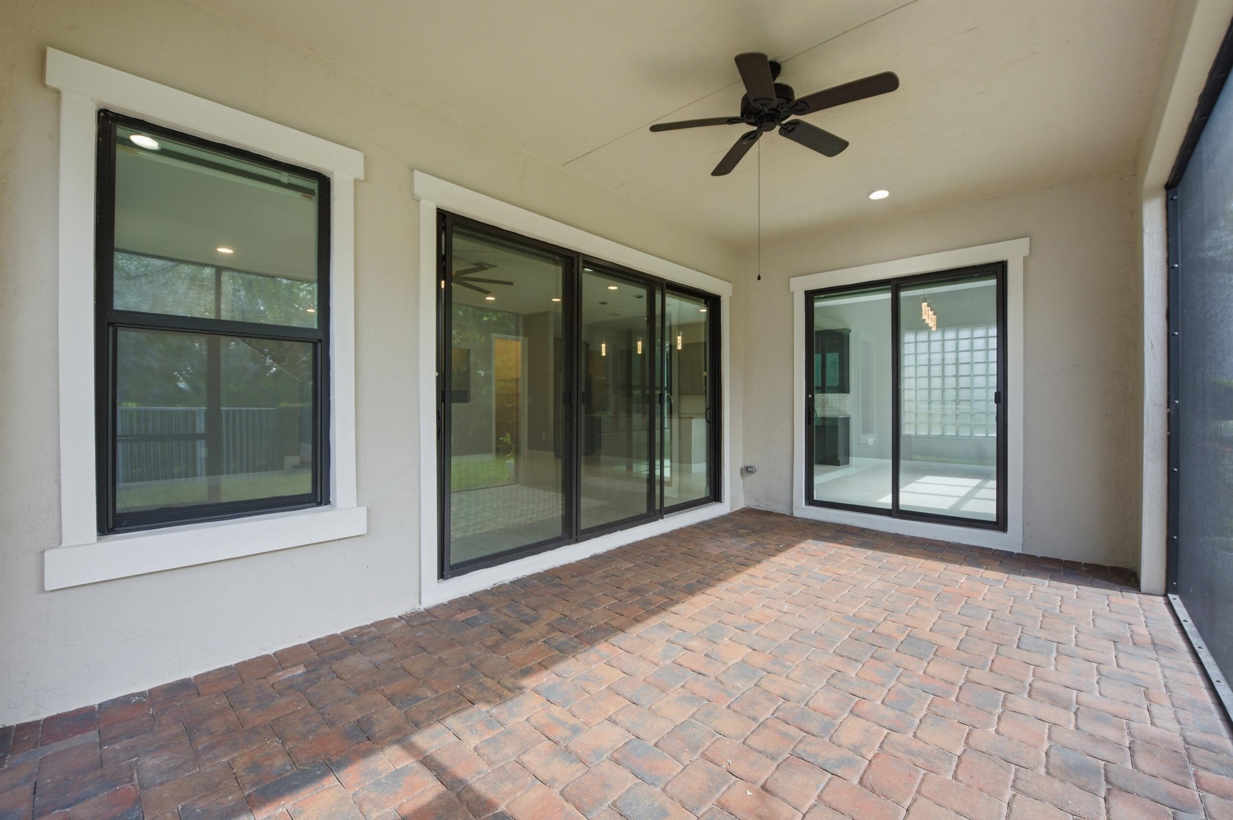 CORAL LAGO - Residential