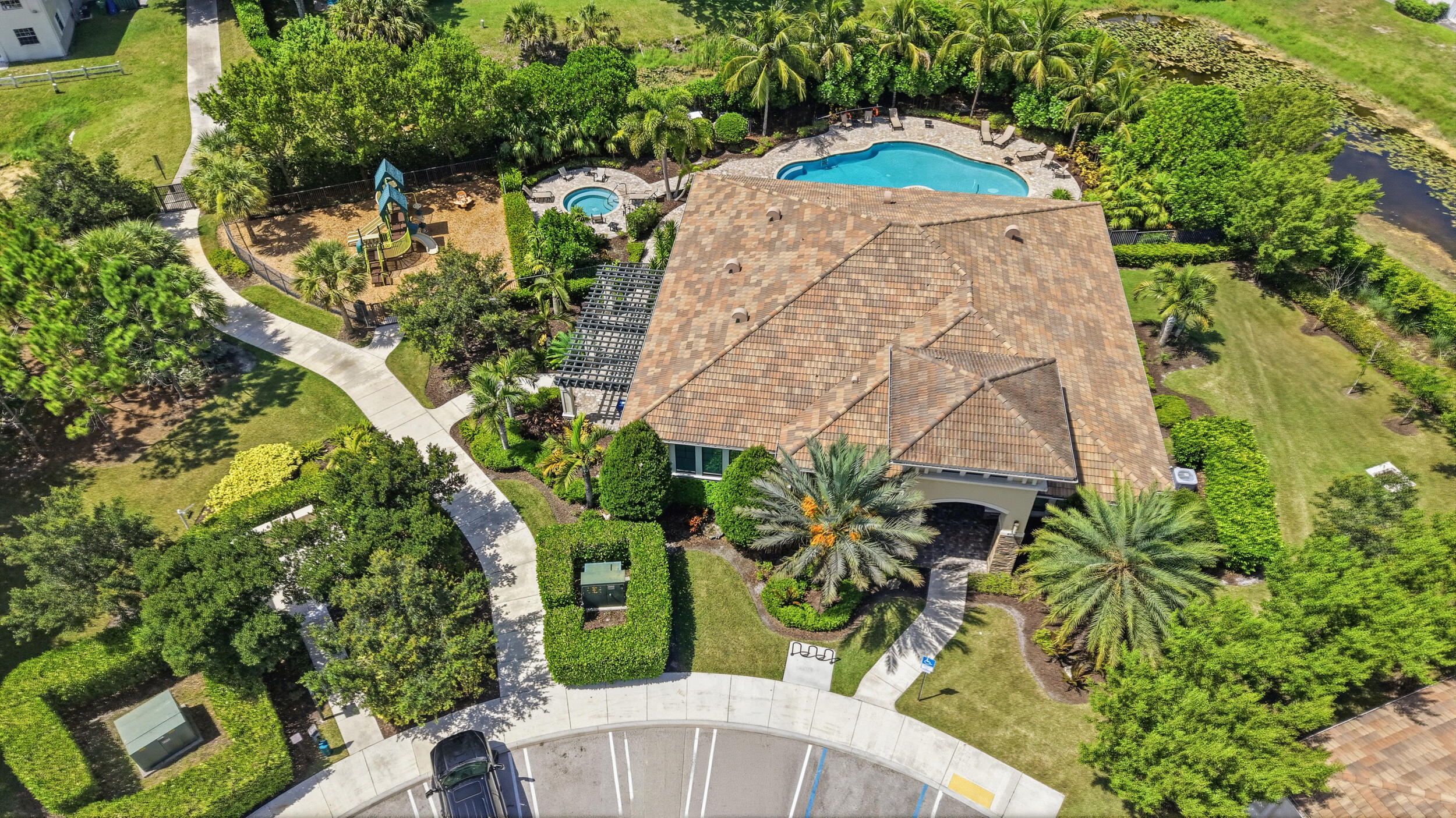 CORAL LAGO - Residential