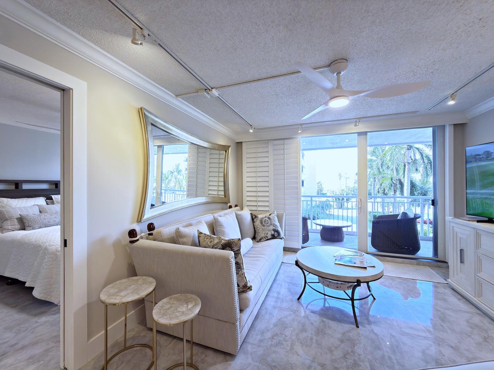 BARCLAY CONDO - Residential