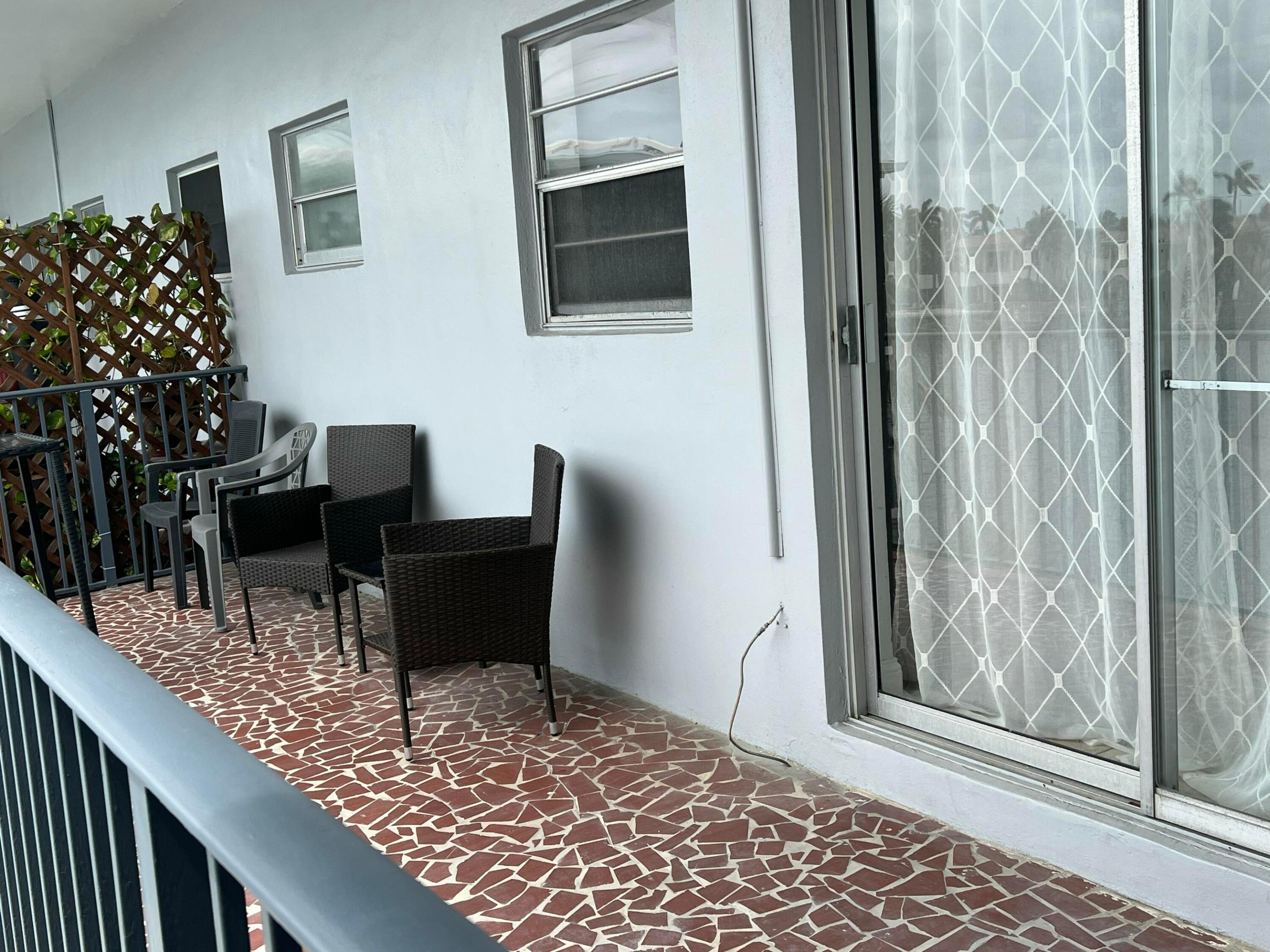 WATERWAY @ HOLLYWOOD BEACH CONDO - Residential Lease