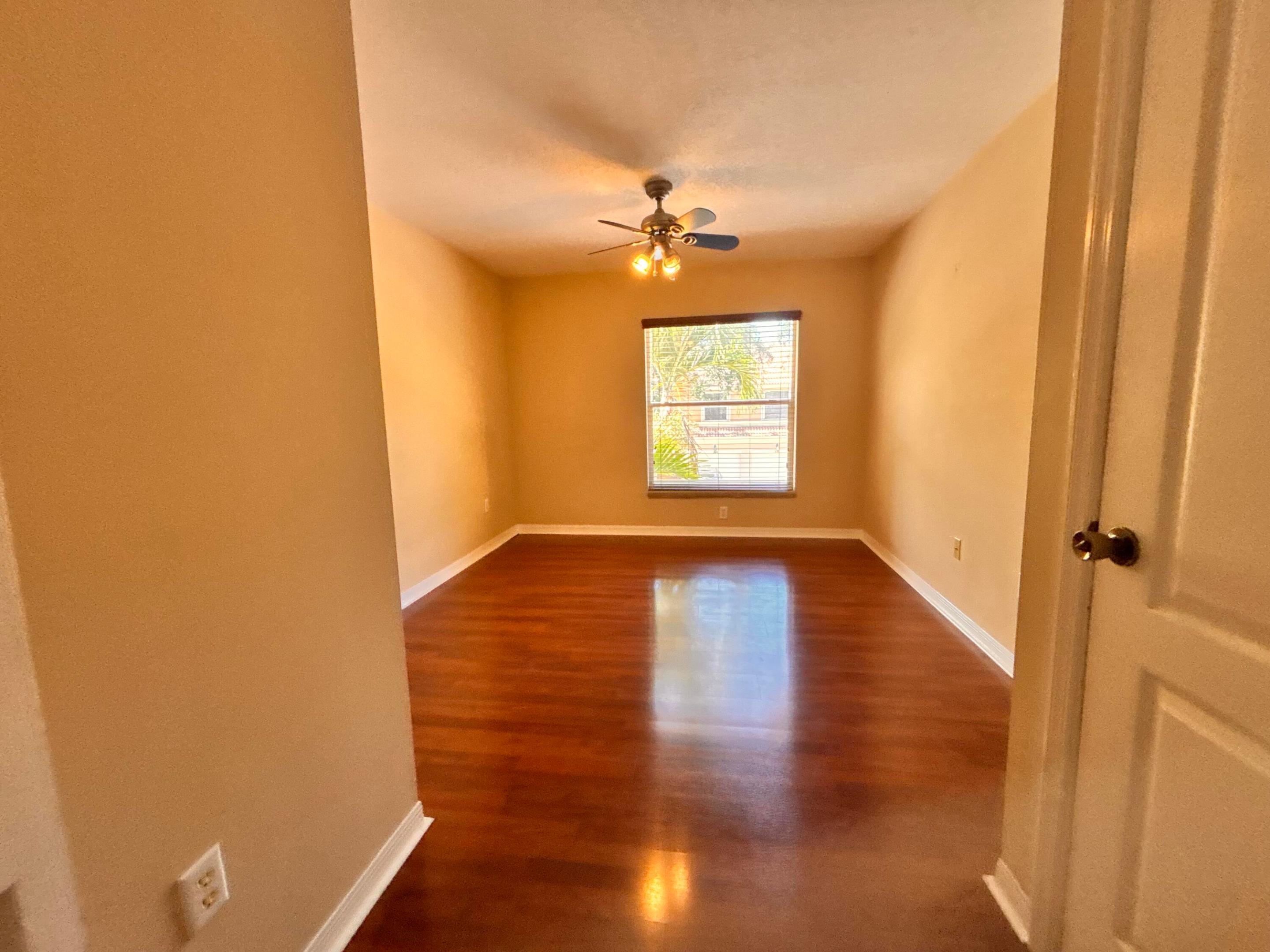 SEMINOLE ESTATES & TOWNHOMES - Residential Lease