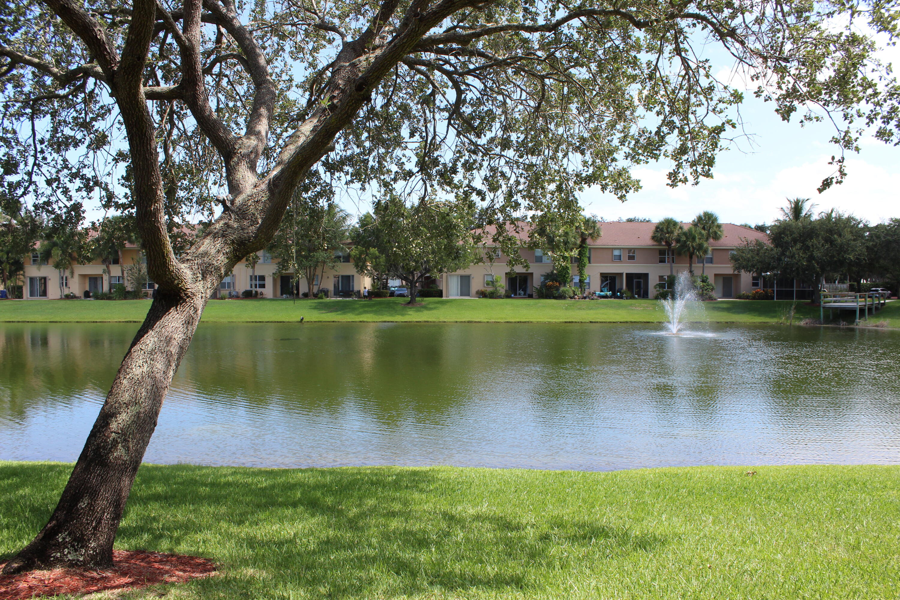 SEMINOLE ESTATES & TOWNHOMES - Residential Lease