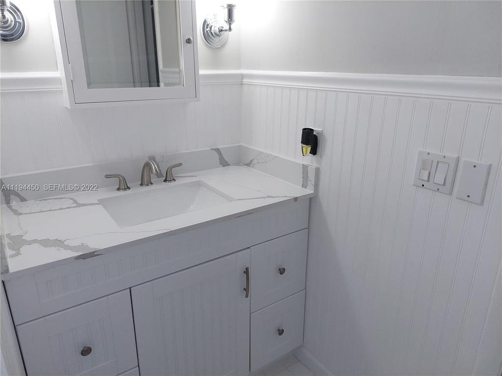 CARAVEL CONDOMINIUM APARTMENTS - Residential Lease