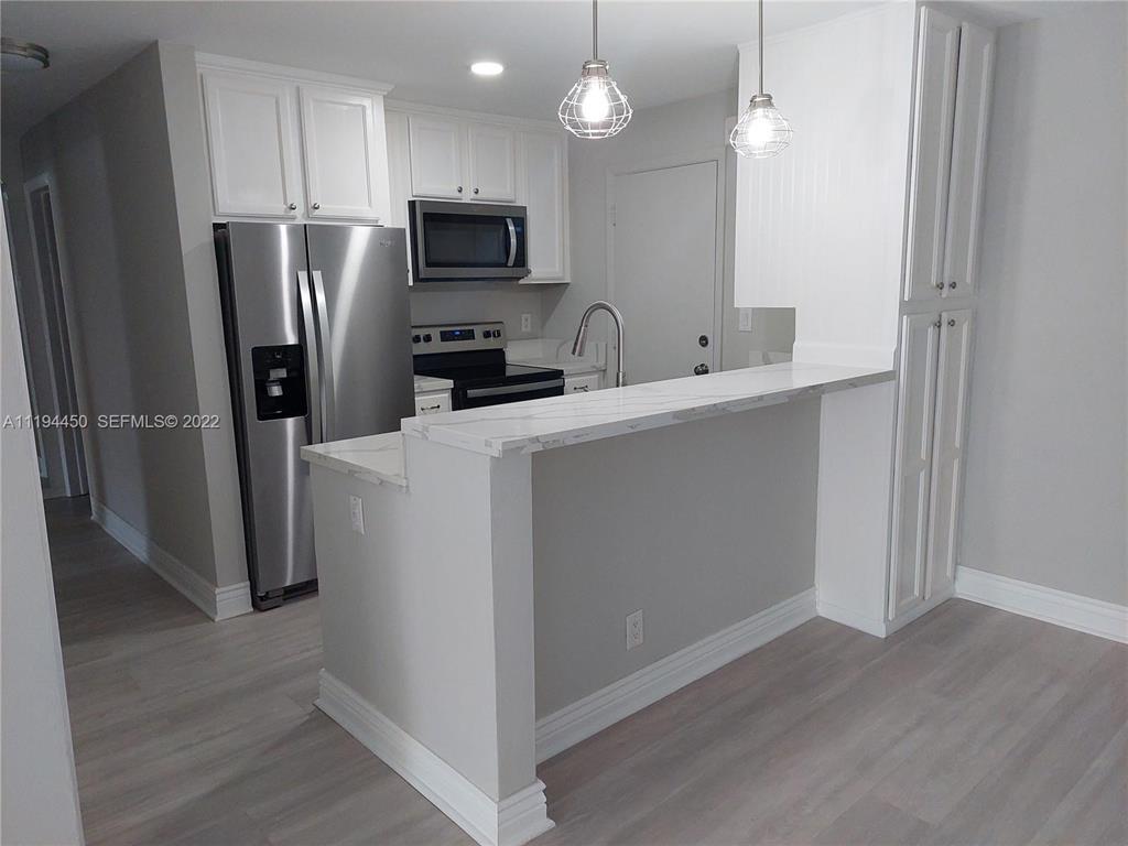 CARAVEL CONDOMINIUM APARTMENTS - Residential Lease