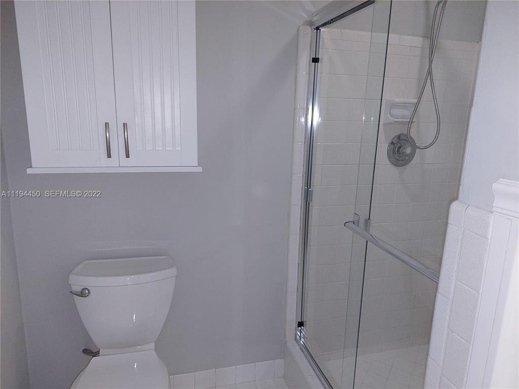 CARAVEL CONDOMINIUM APARTMENTS - Residential Lease