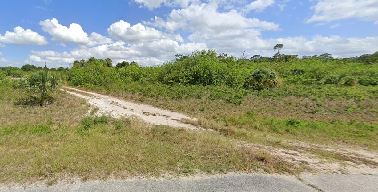 PORT LABELLE UNIT 13 - Land