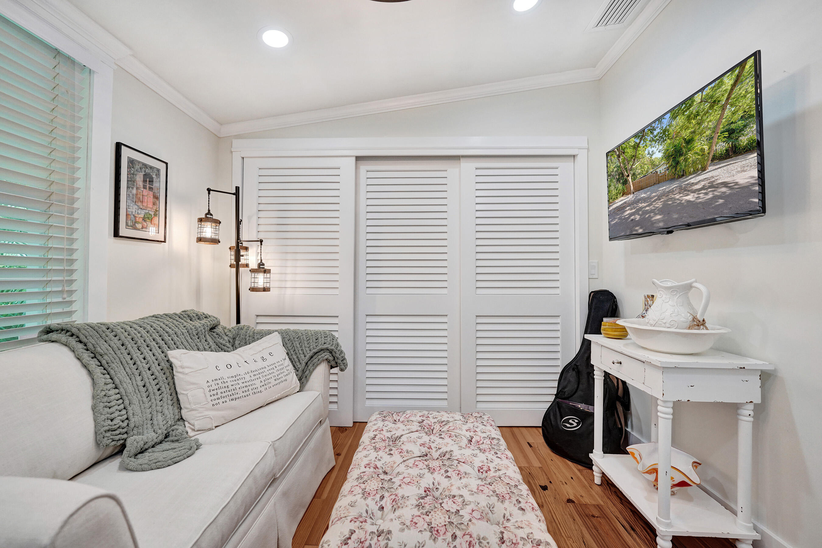 WAVERLY PLACE - Residential