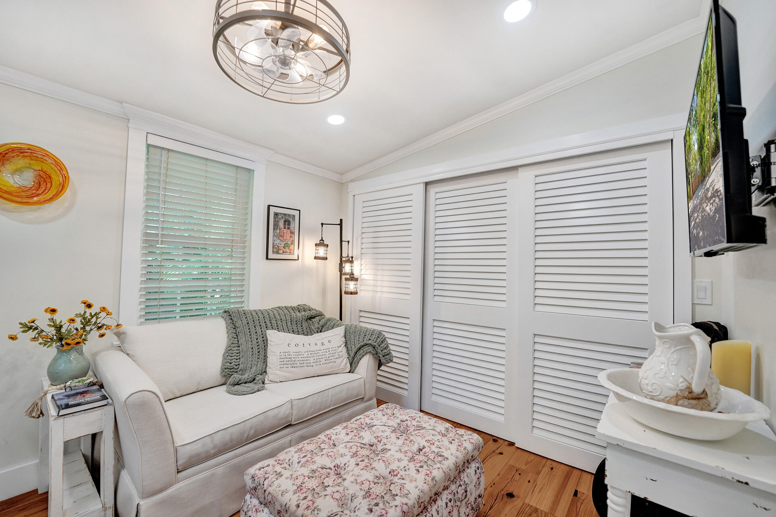 WAVERLY PLACE - Residential