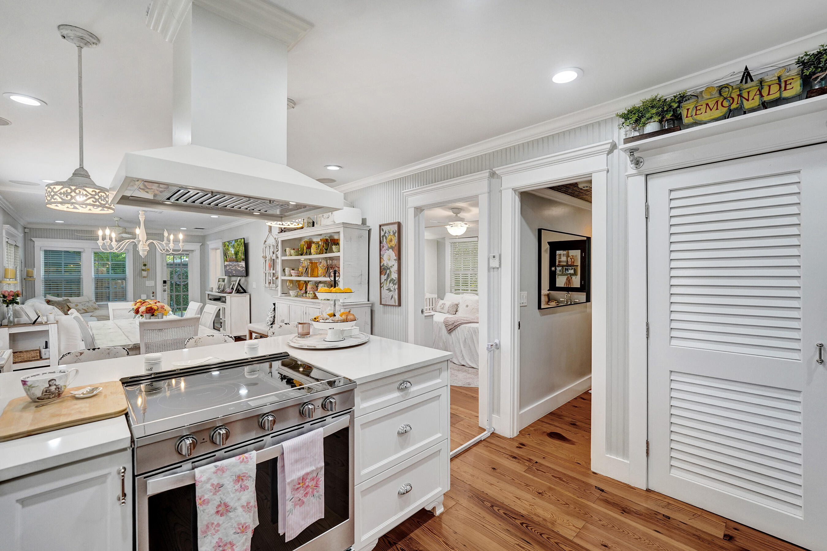 WAVERLY PLACE - Residential