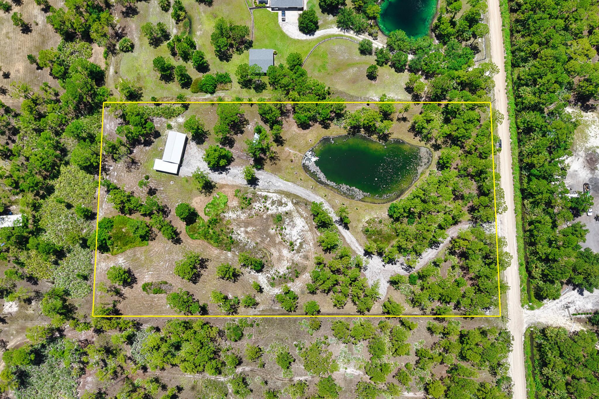 FELLSMERE FARMS CO S/D OF UNSURVEYED TWP 31 RNG 37 - Land