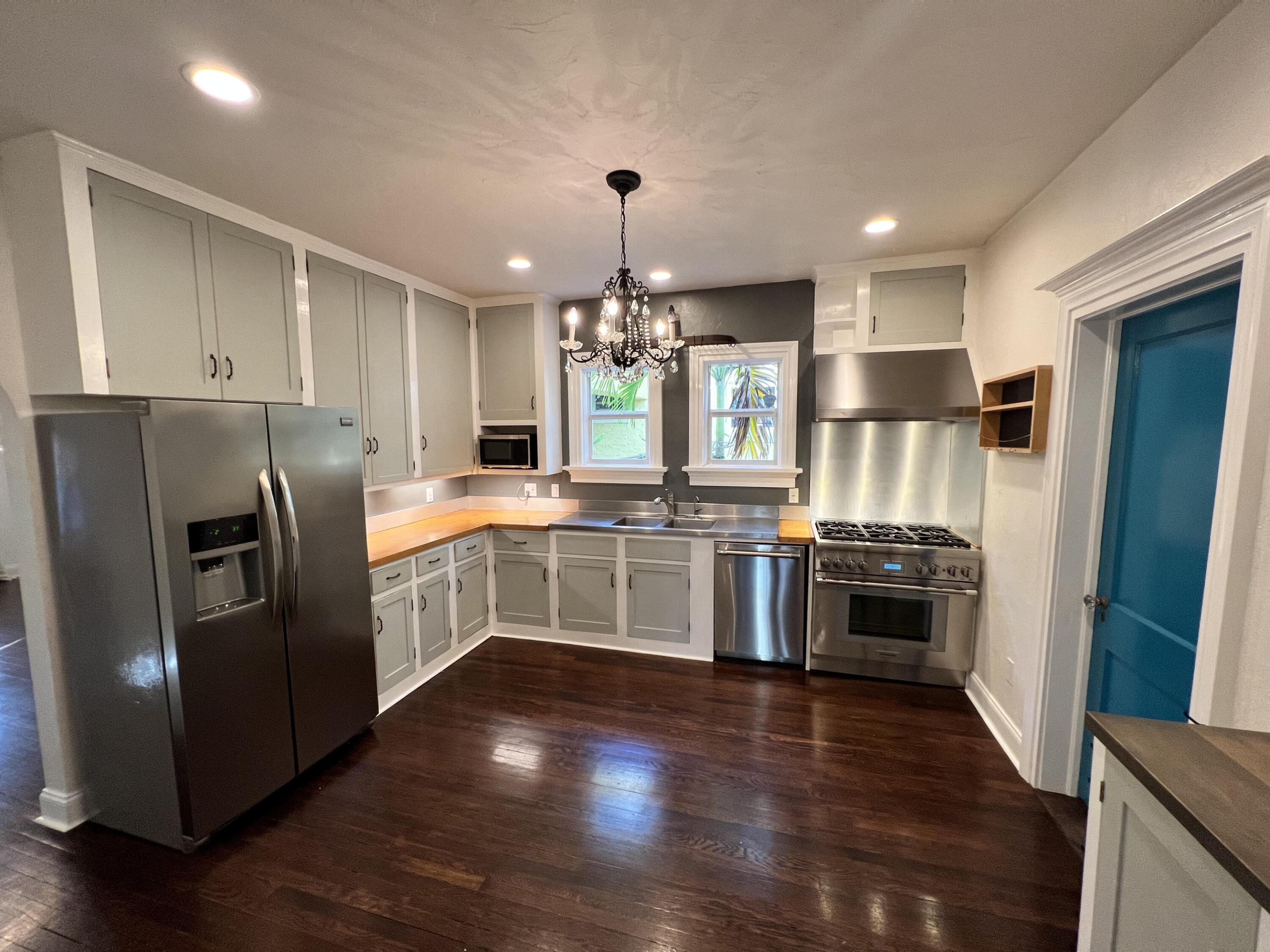 COLLEGE PARK - Residential