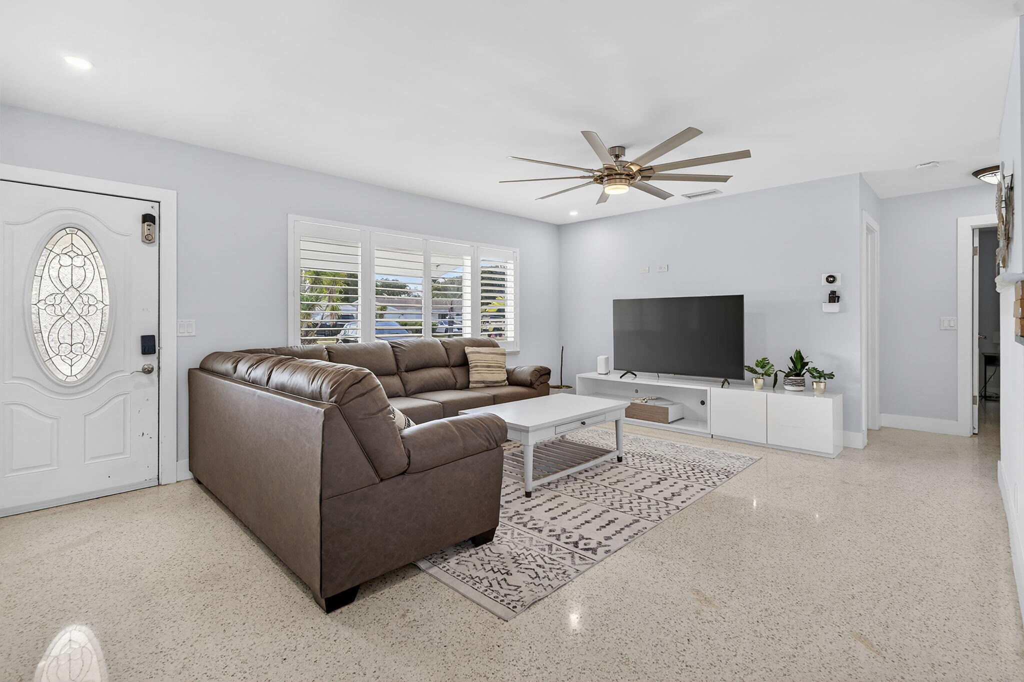 SHOREWOOD - Residential