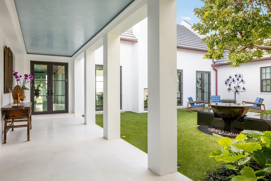 IBIS ISLE - Residential
