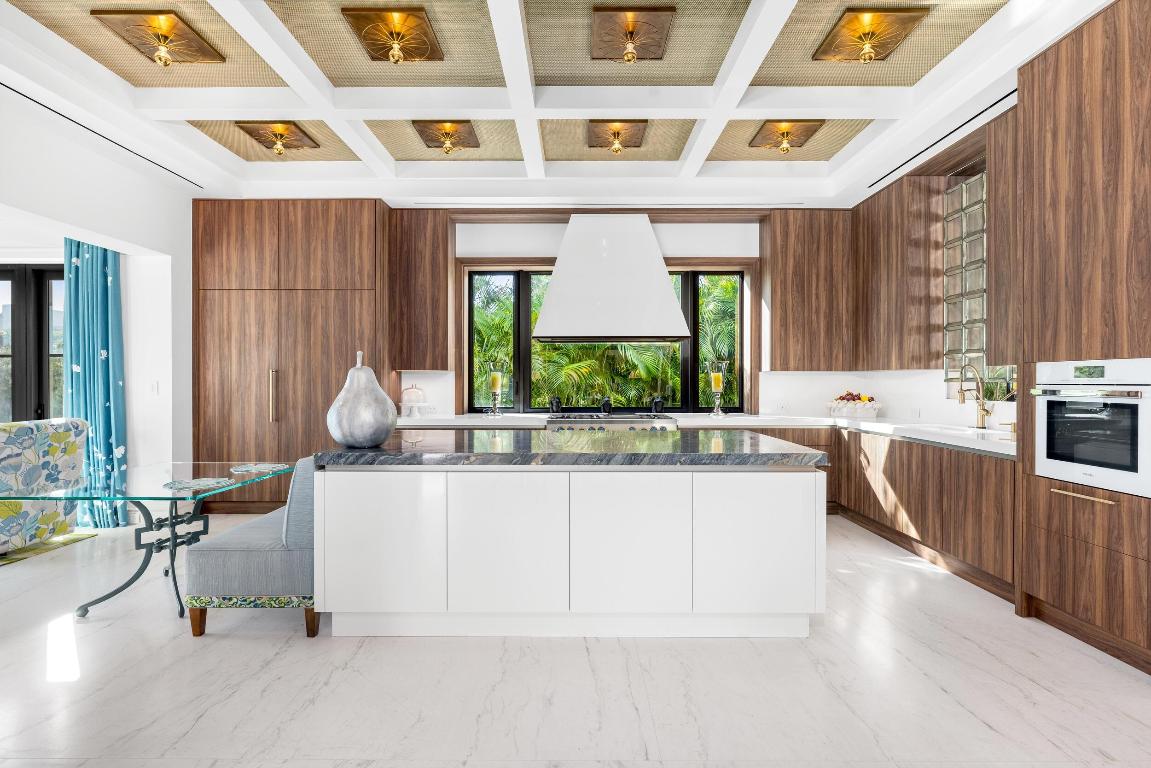IBIS ISLE - Residential