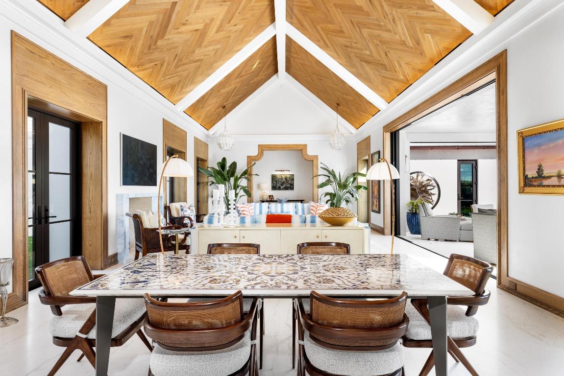 IBIS ISLE - Residential