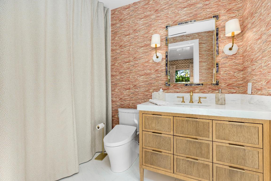 IBIS ISLE - Residential