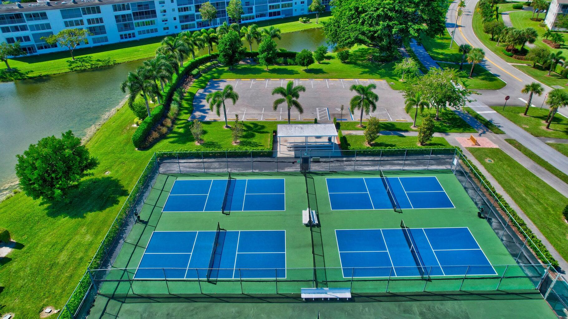 SUFFOLK AT CENTURY VILLAGE CONDO - Residential Lease