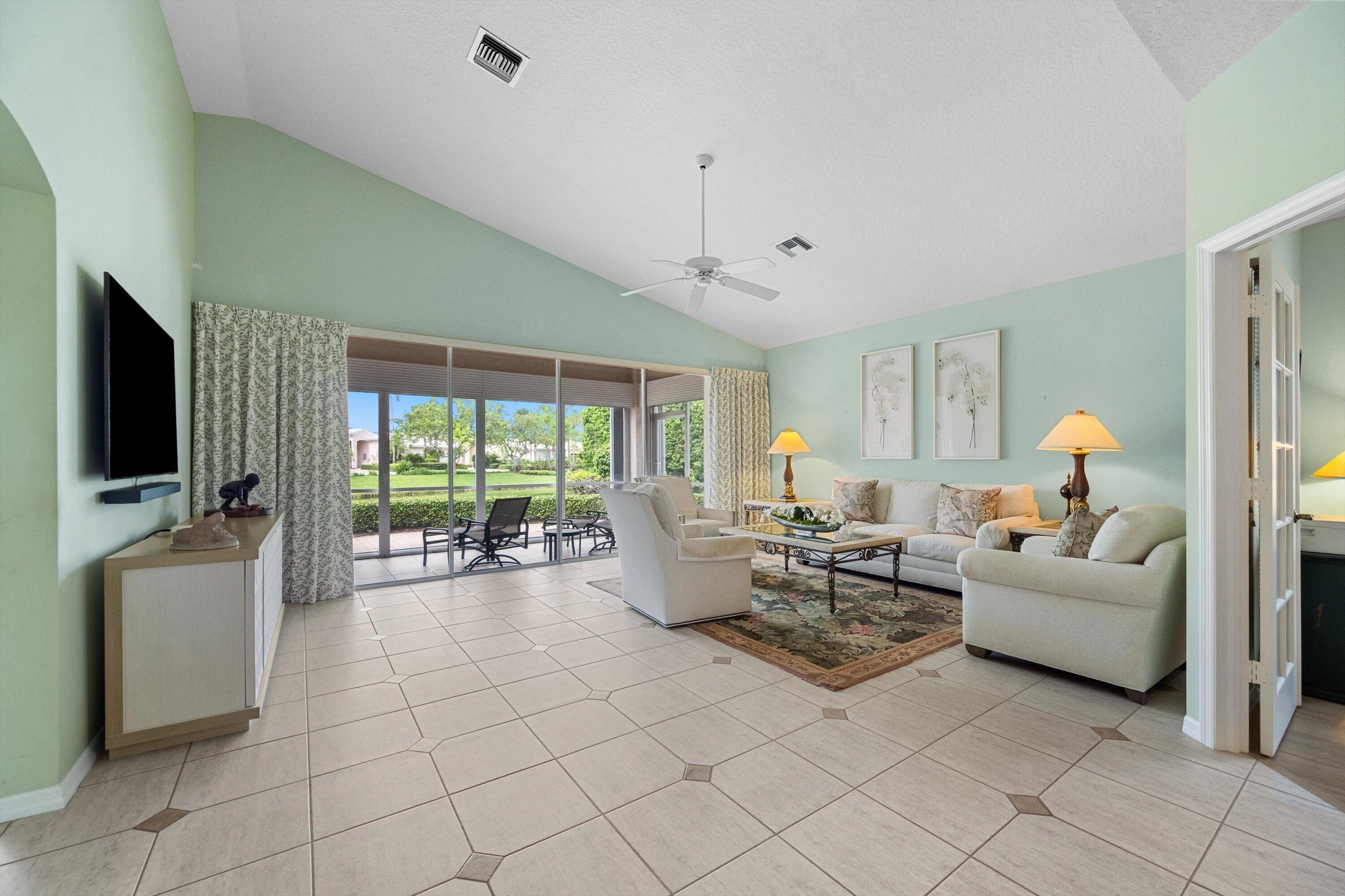 LONGSHORE AT JONATHANS LANDING - Residential