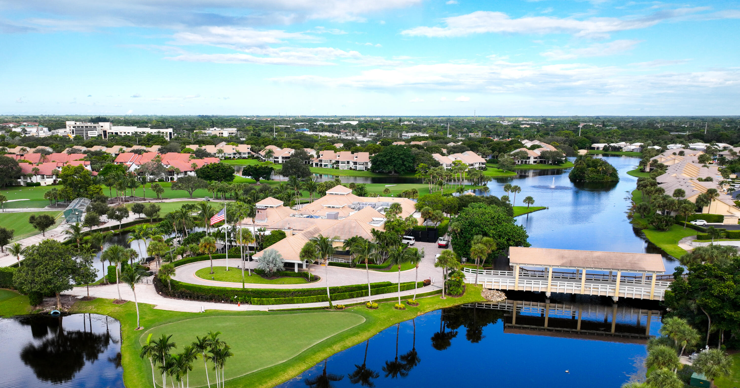 LONGSHORE AT JONATHANS LANDING - Residential