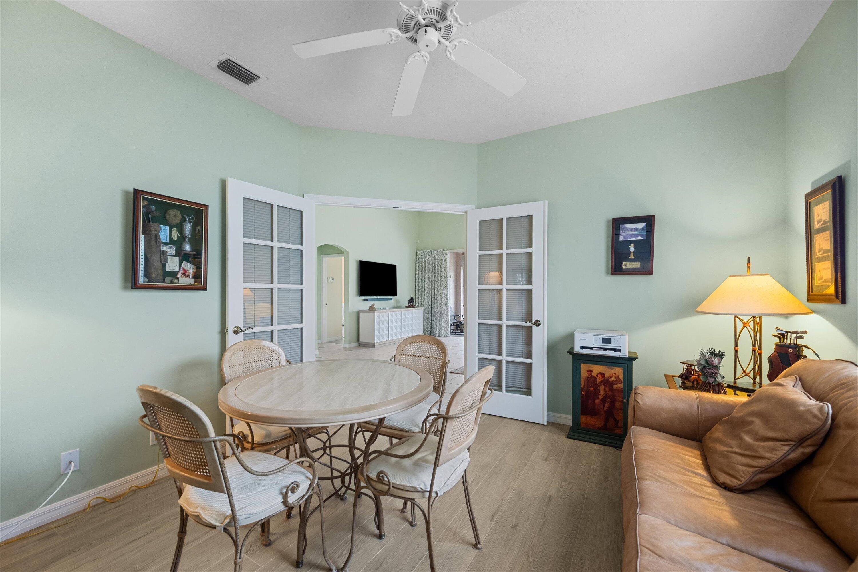 LONGSHORE AT JONATHANS LANDING - Residential