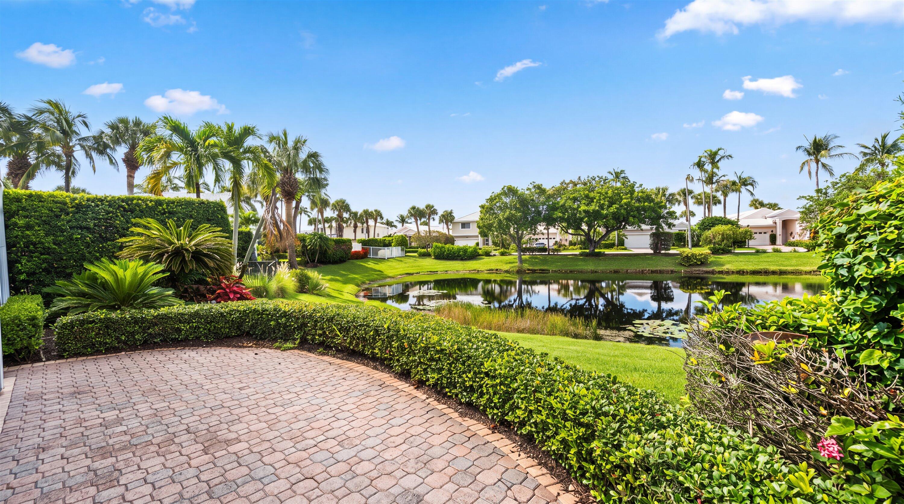 LONGSHORE AT JONATHANS LANDING - Residential
