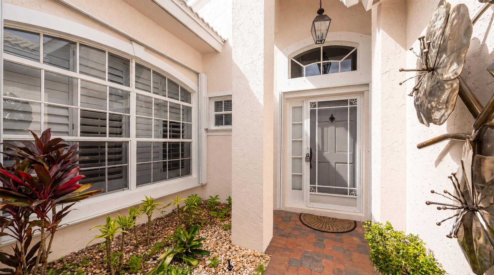 LONGSHORE AT JONATHANS LANDING - Residential