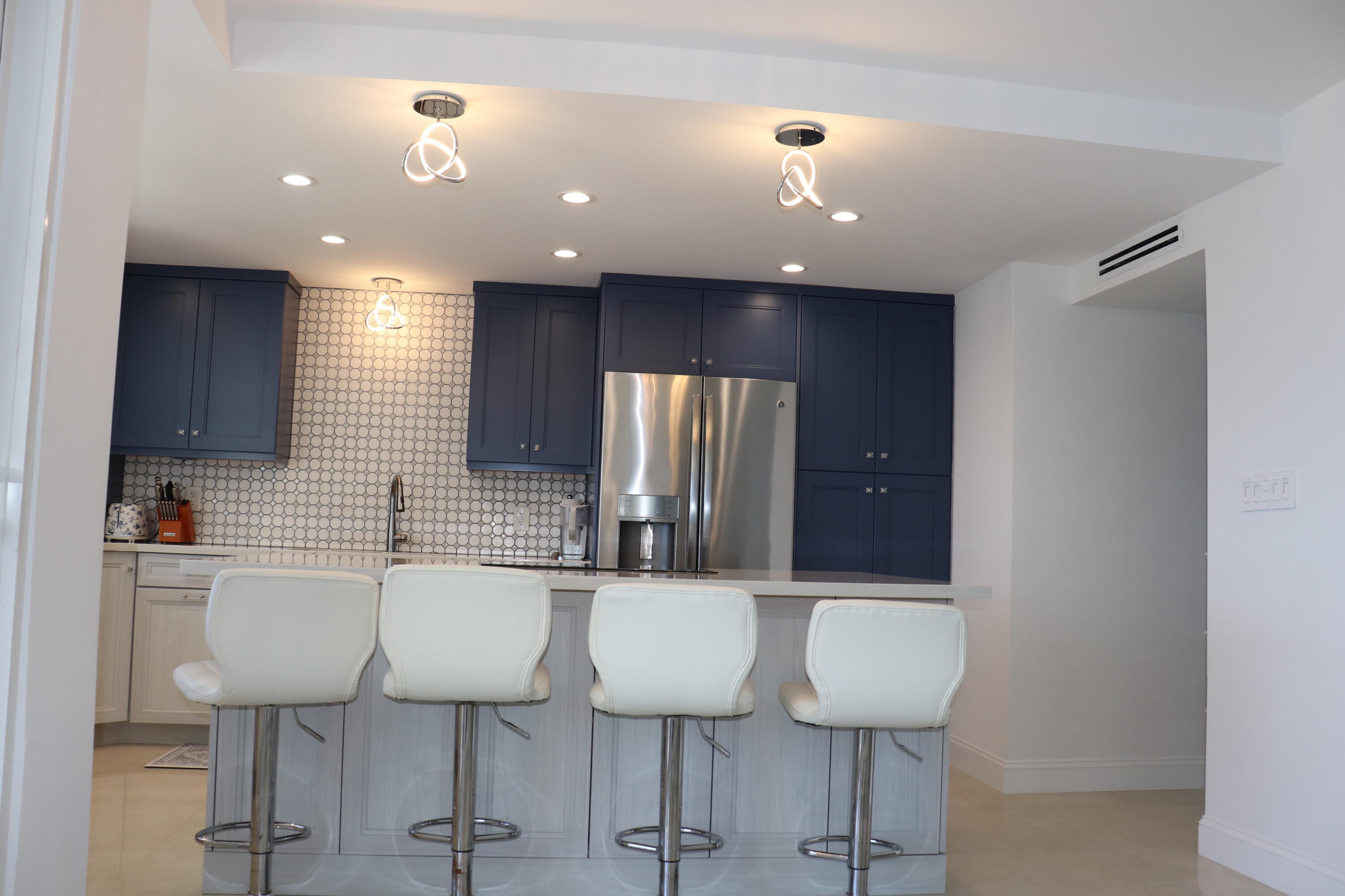 WHITEHALL CONDO - Residential