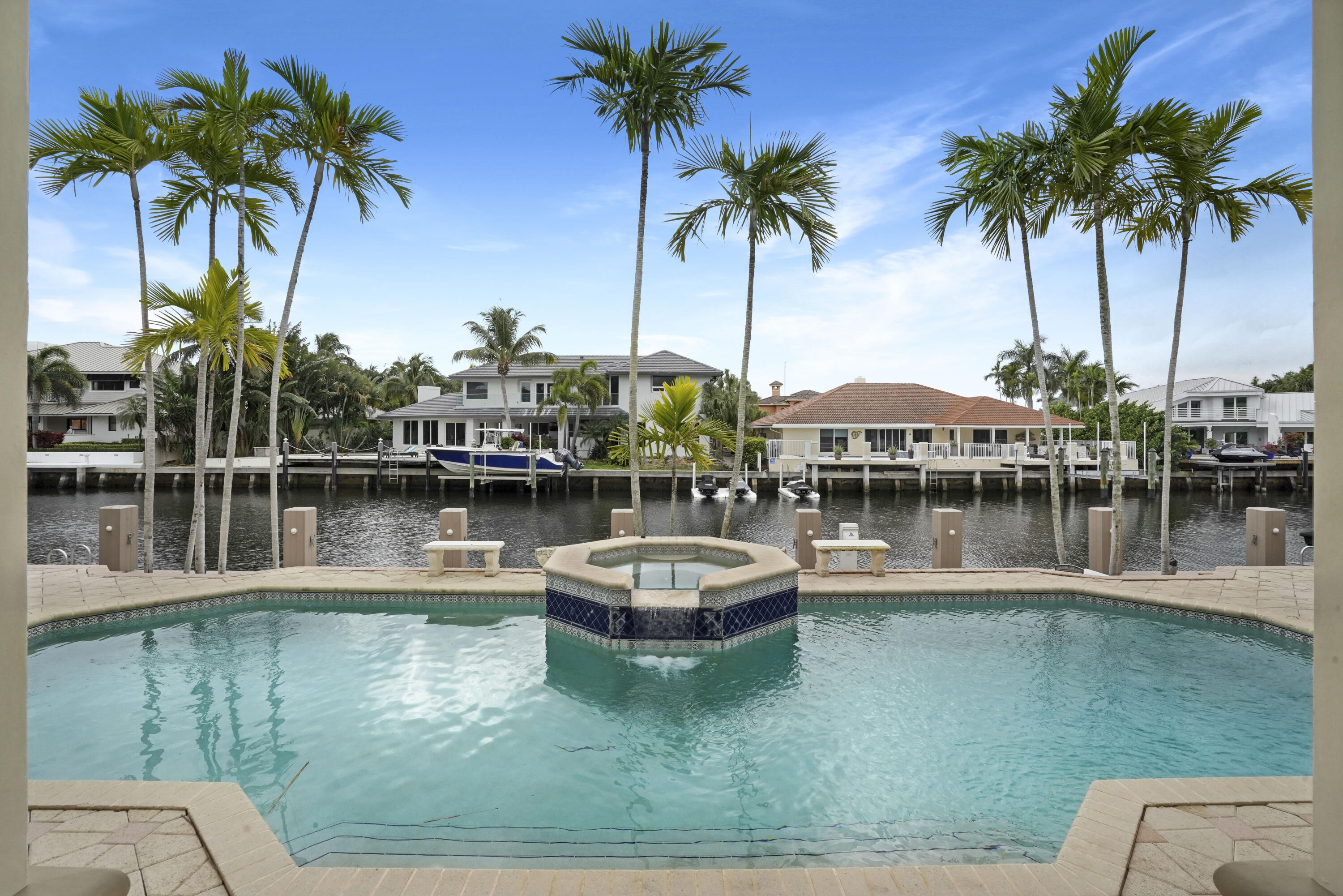 TROPIC ISLE 4TH SEC - Residential