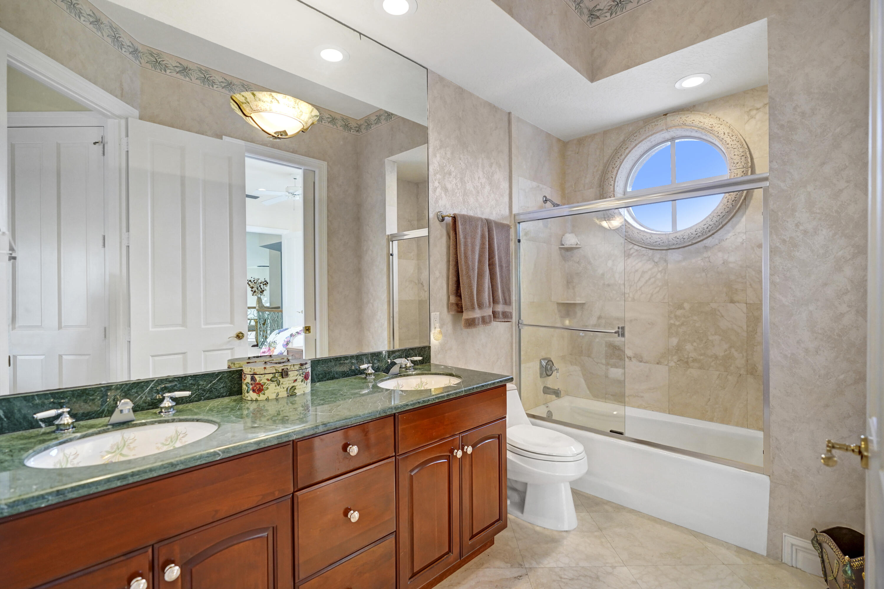 TROPIC ISLE 4TH SEC - Residential