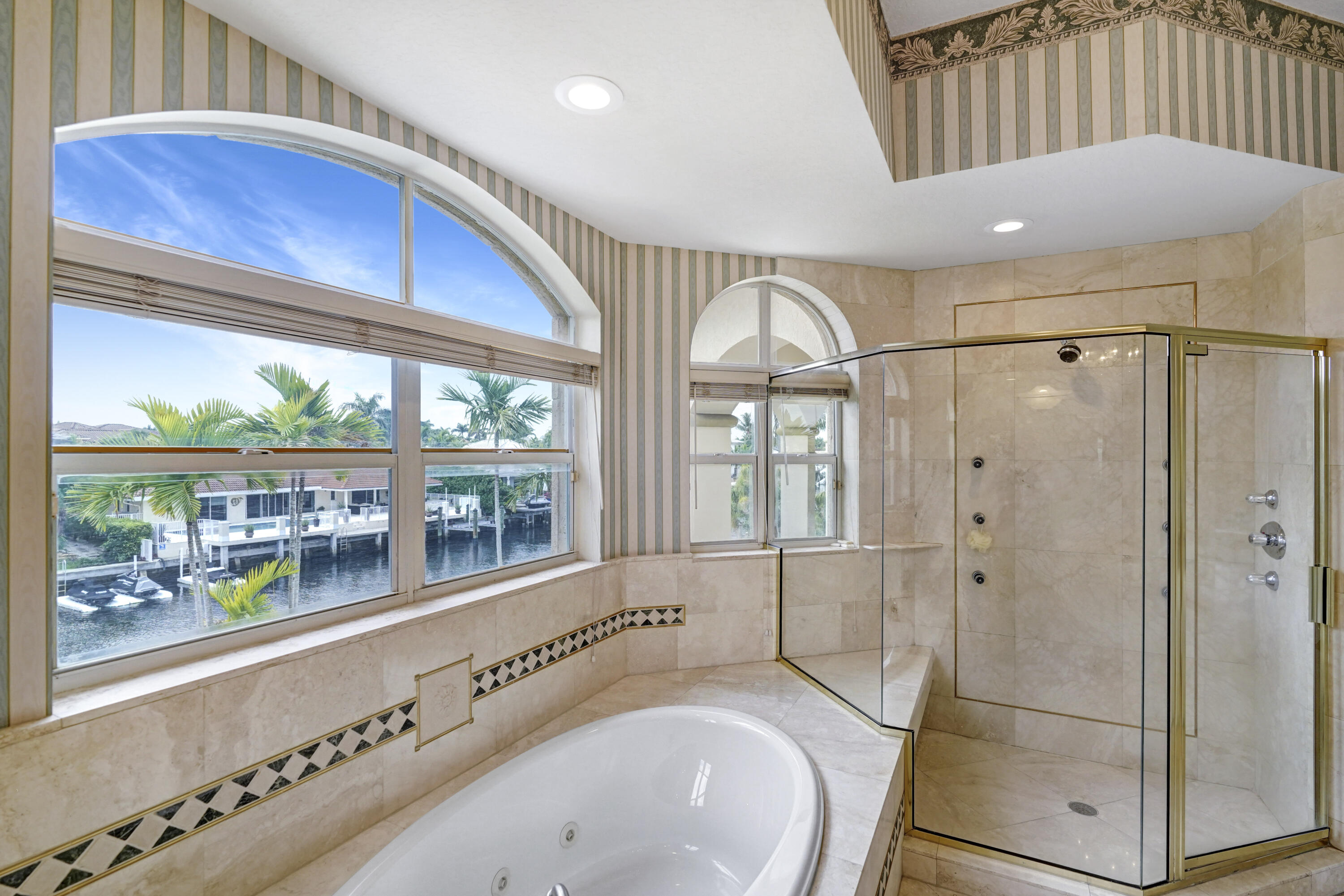 TROPIC ISLE 4TH SEC - Residential