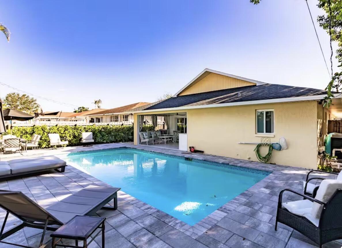 NAPLES PARK UNIT 1 - Residential