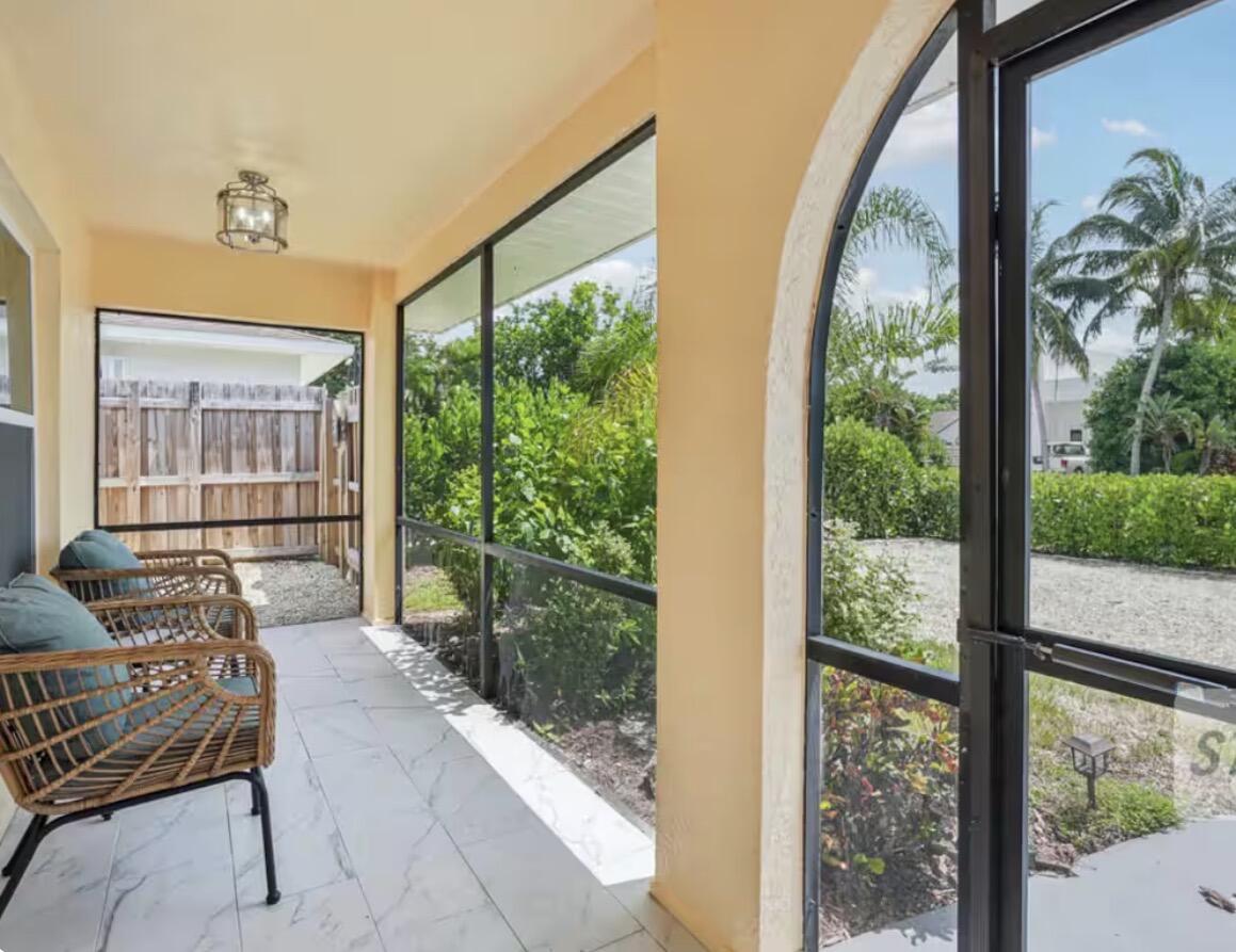 NAPLES PARK UNIT 1 - Residential
