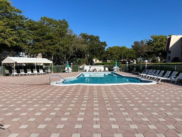 ORIOLE GOLF & TENNIS CLUB - Residential